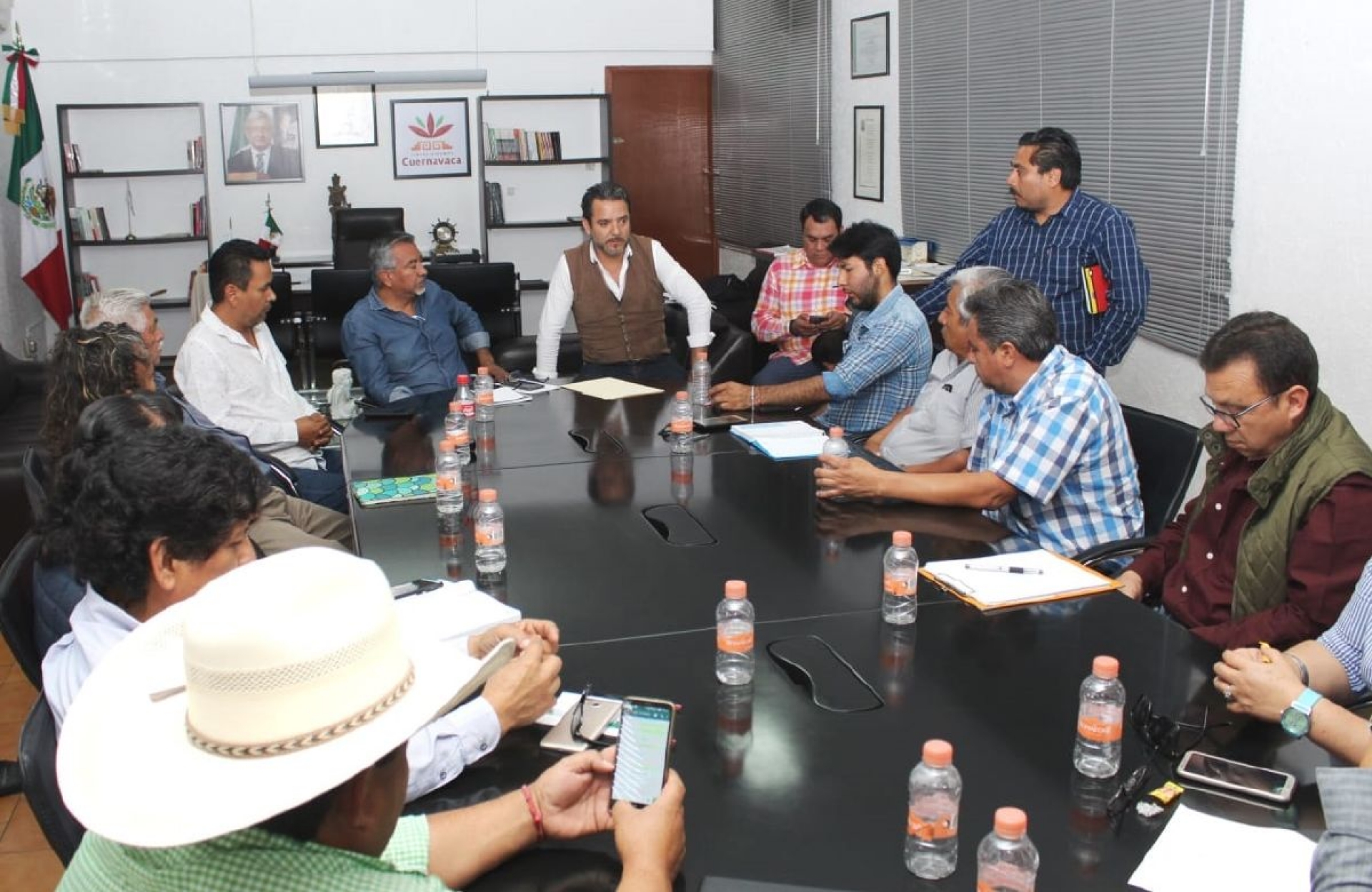 Se reúne alcalde de Cuernavaca con ayudantes municipales