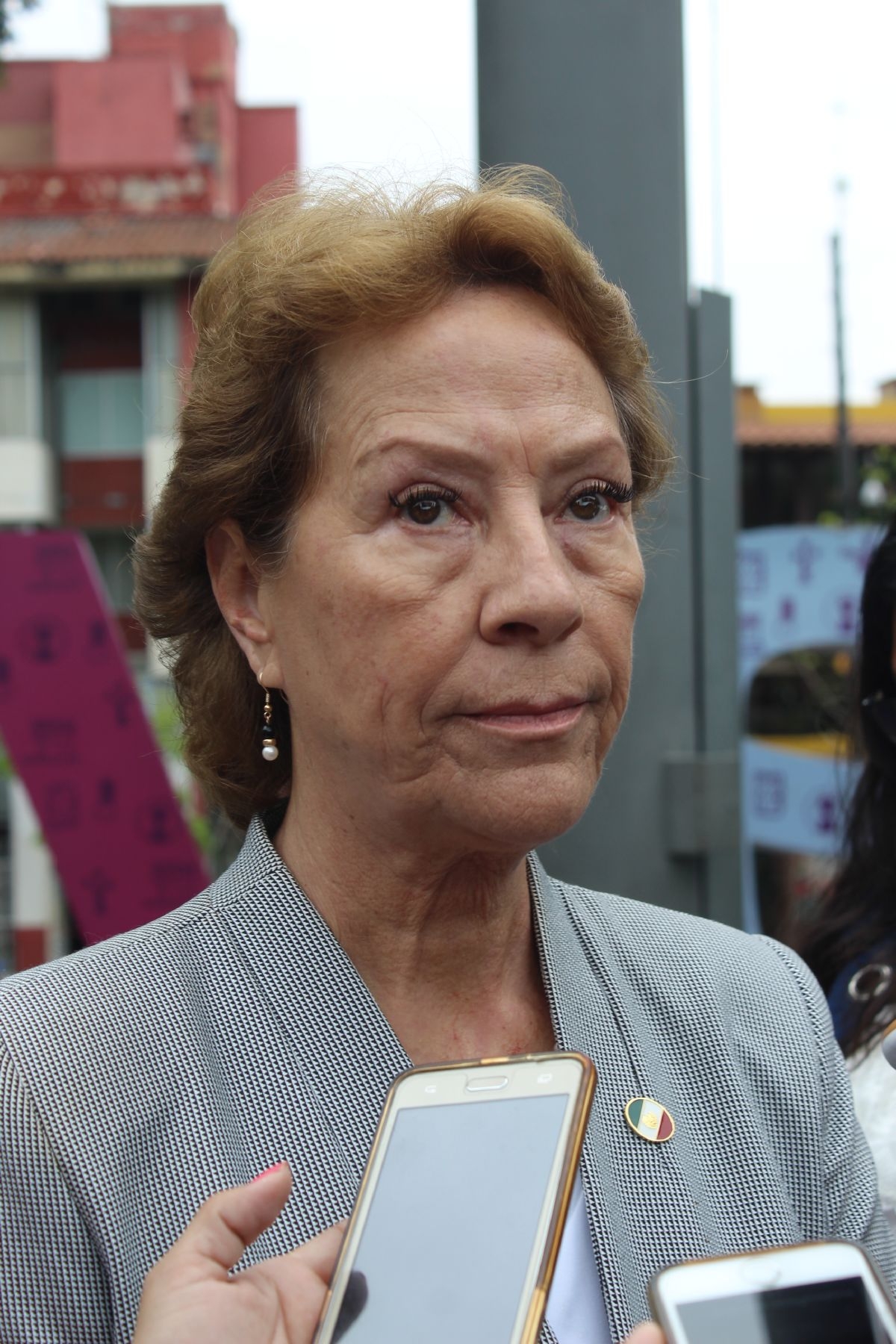 Ofrecen espacio en escuelas a deportados