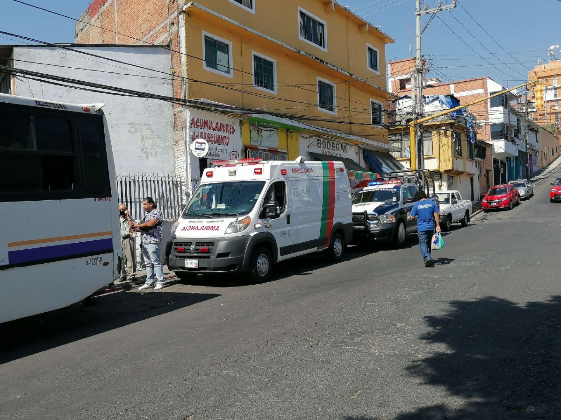 Por discutir con un automovilista le dieron un balazo