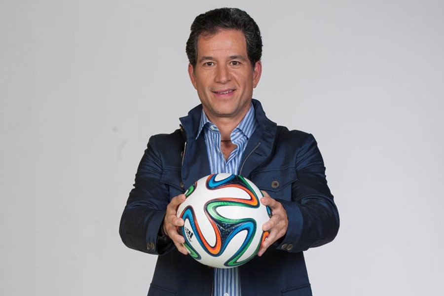 Confirman salida de Javier Alarcón de Televisa Deportes