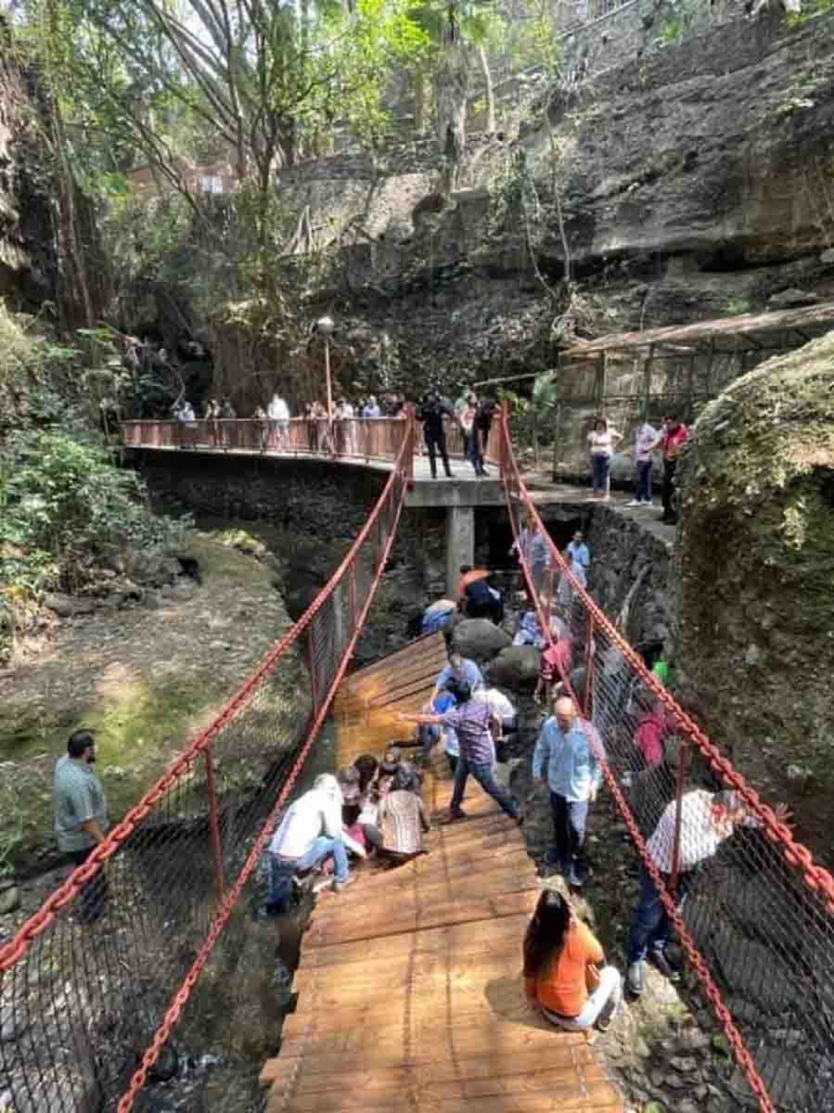 ¿Qué pasó con el puente?