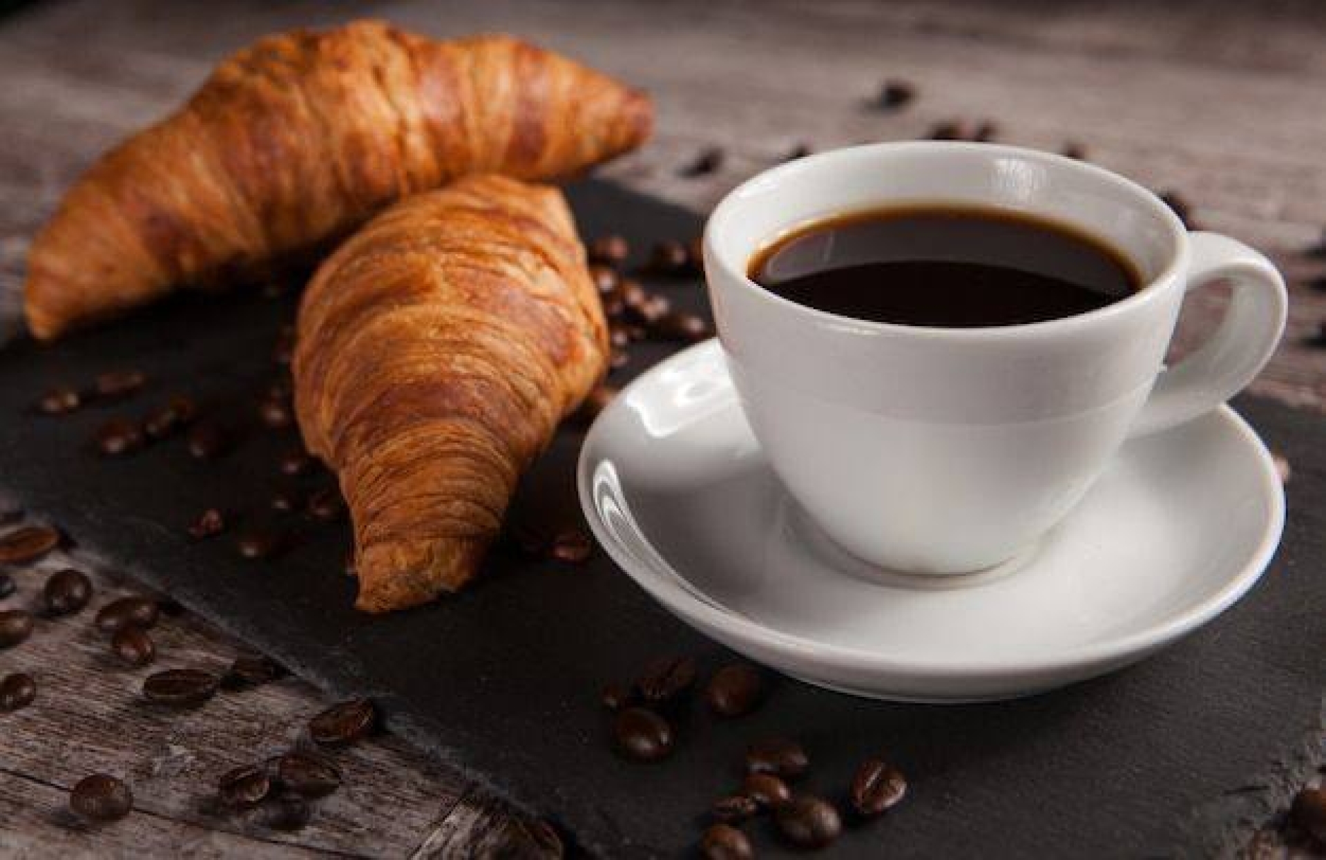 ¿Cómo afecta el café los niveles de azúcar en la sangre?