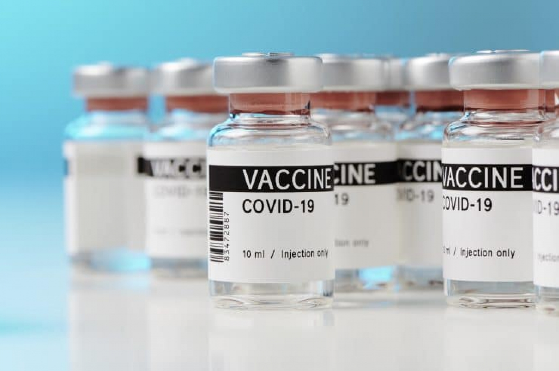 Vacuna de Sanofi y GSK contra COVID-19 podría costar menos de $255