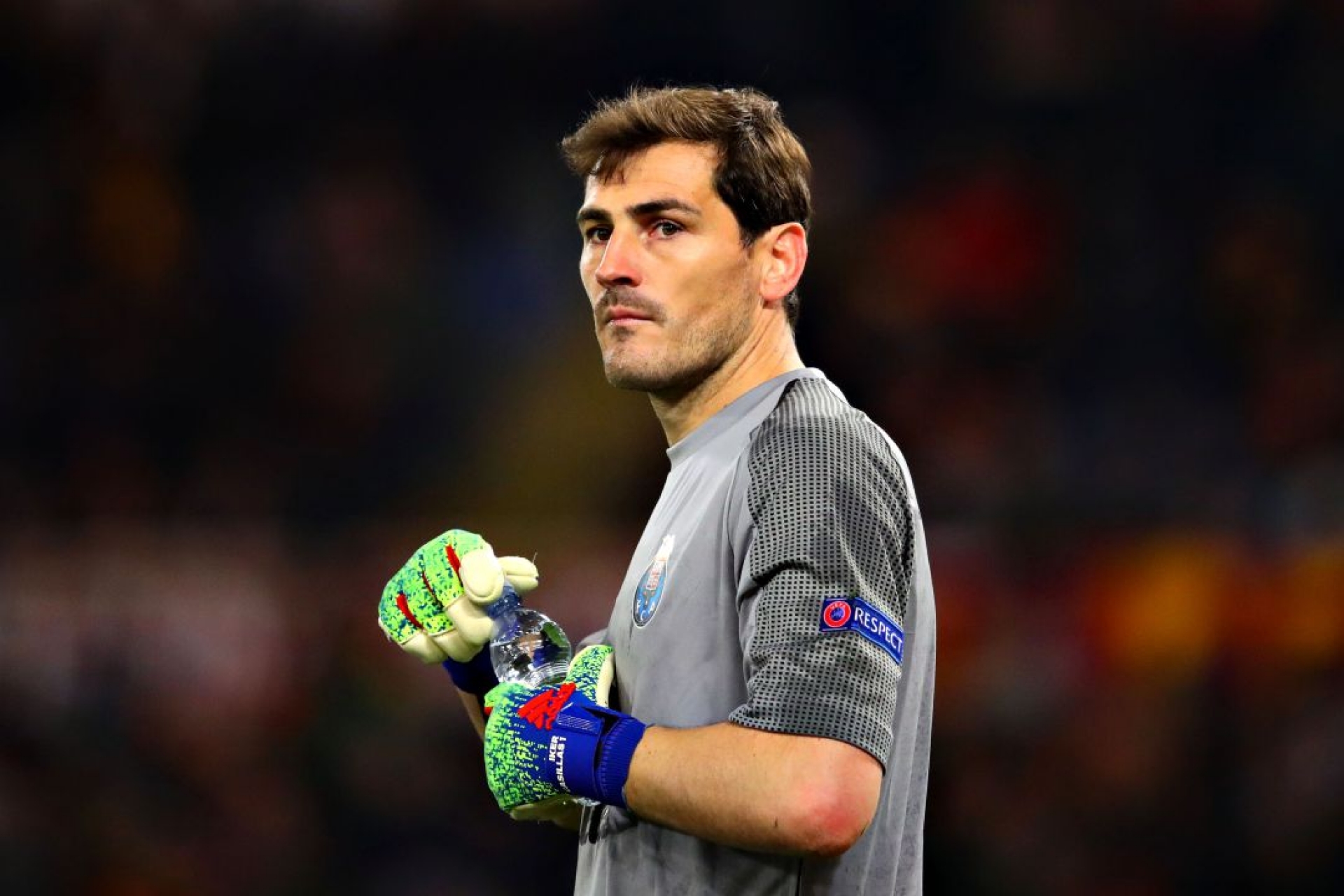 Iker Casillas anuncia su retiro del futbol