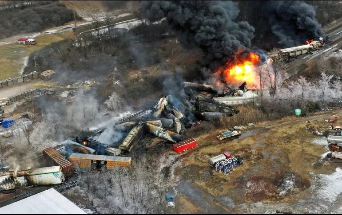 Tren descarrilado en Ohio: el 'Chernóbil químico' de Estados Unidos