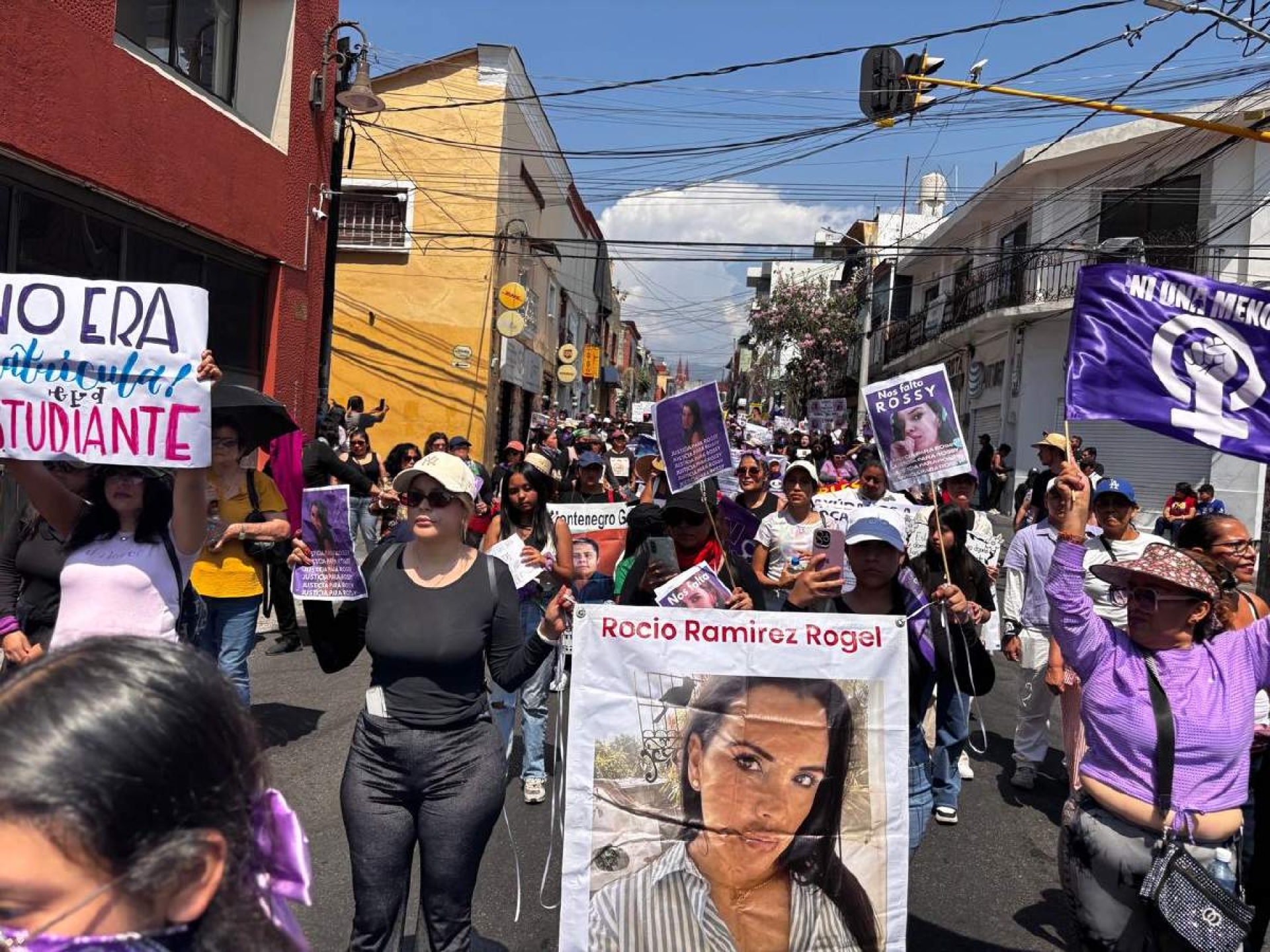 Mujeres reclaman alto a la violencia