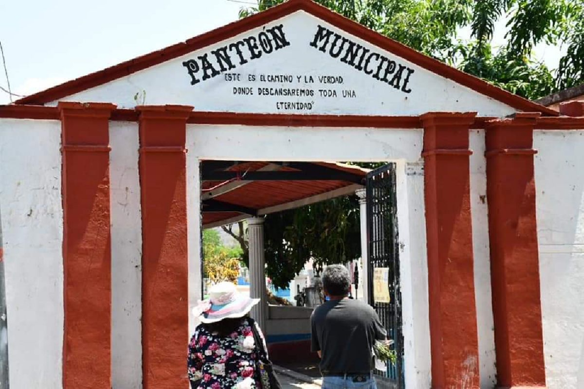Permanecerán abiertos los panteones de Tetecala durante Días de Muertos