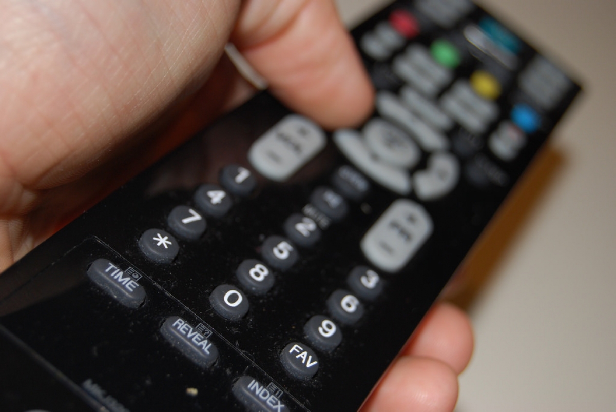 ¿Cómo reprogramar mi televisión?