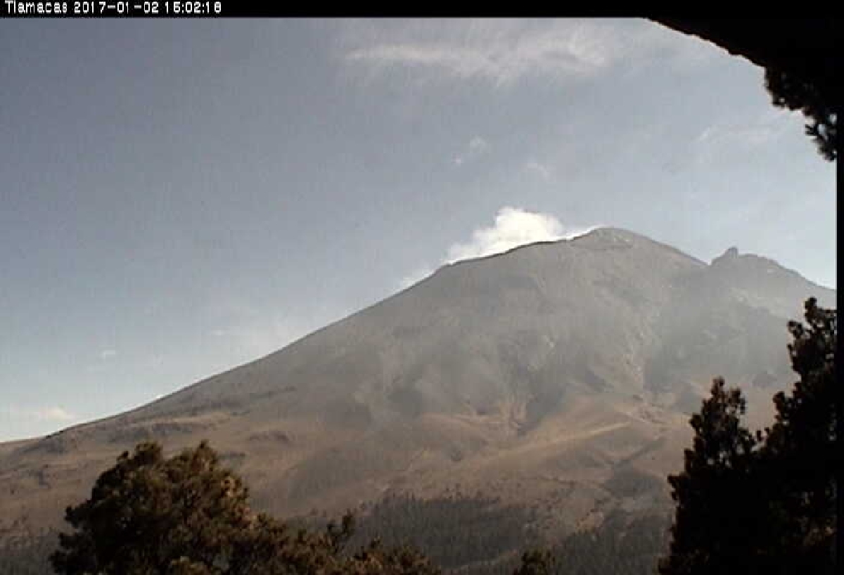 Relativa calma registra el volcán Popocatépetl