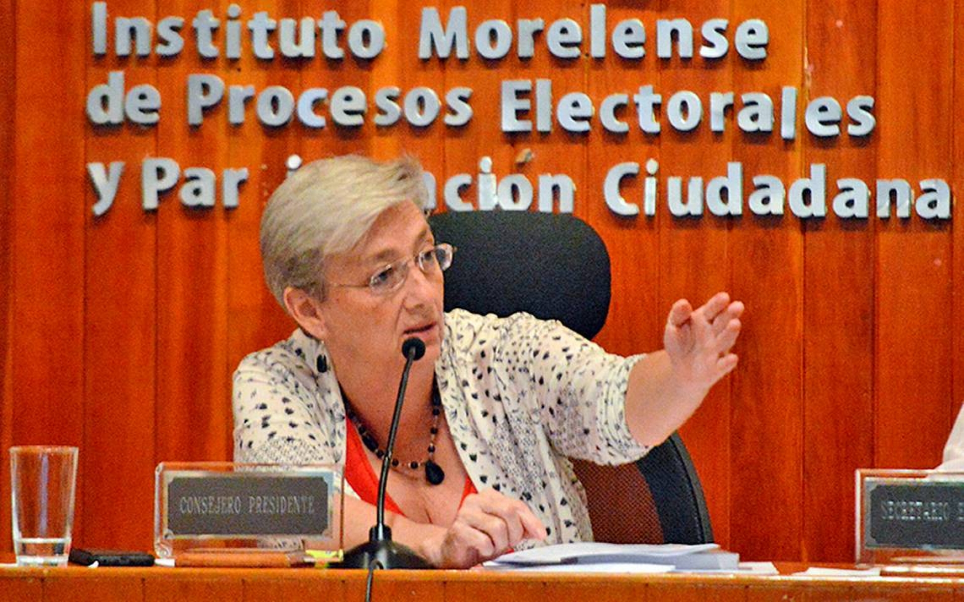 Reaccionan comunidades indígenas ante posible destitución de titular de Impepac