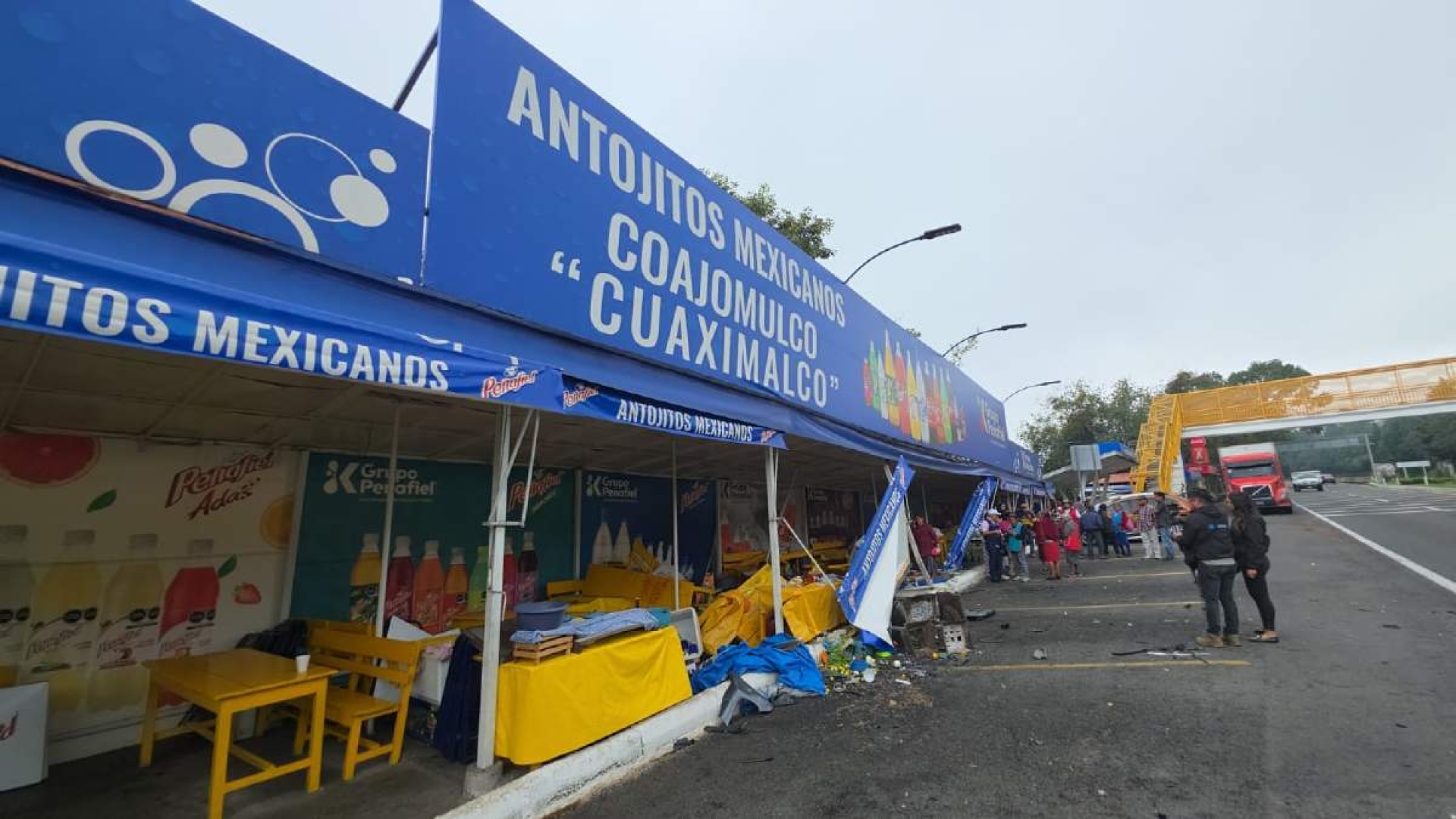 ¡Tres comerciantes heridas!