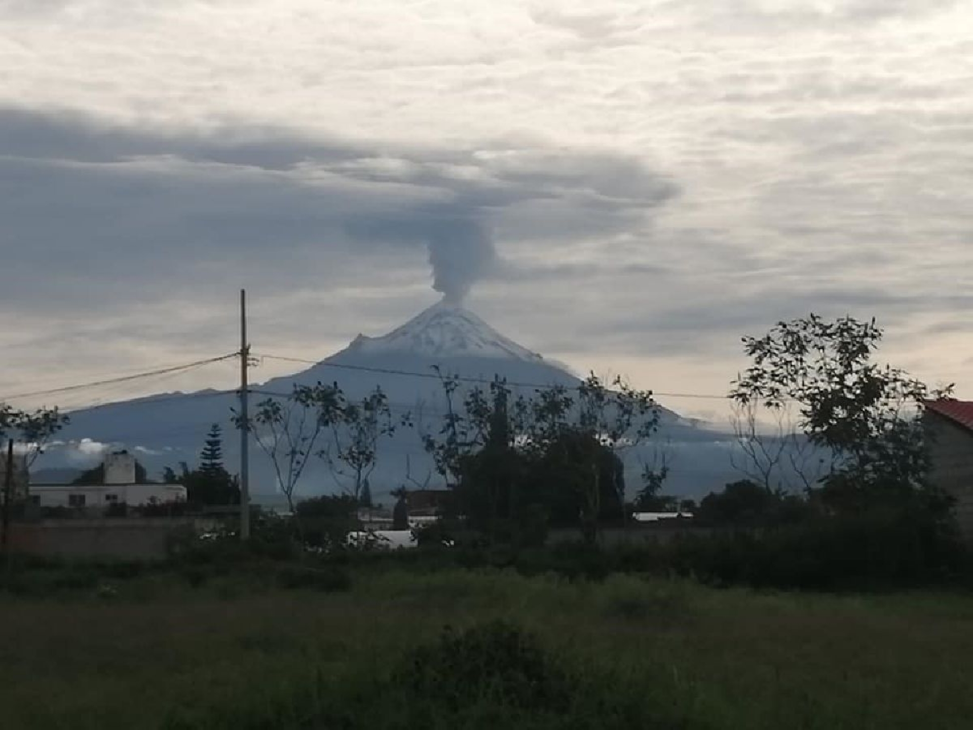 Descartan formación de nuevo domo en el Popocatépetl