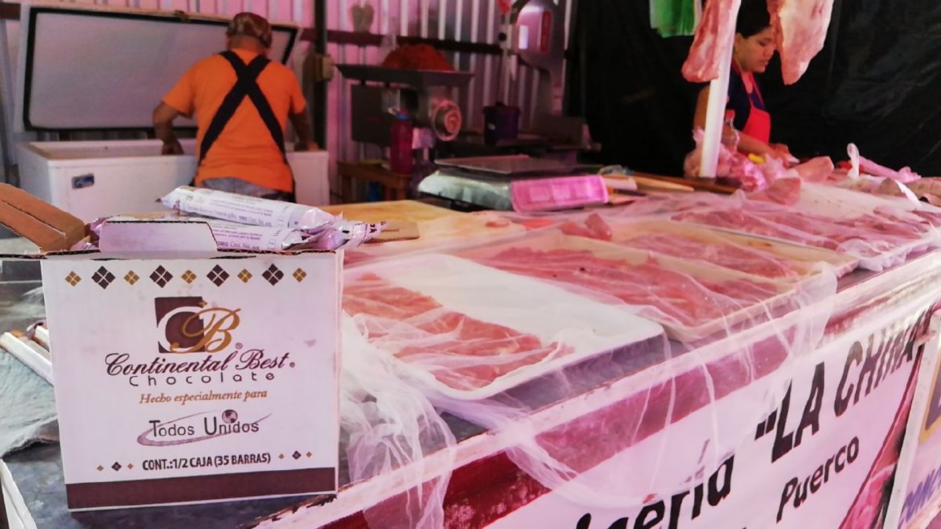 Emprenden acciones autogestivas locatarios del mercado Lázaro Cárdenas para iniciar su reparación