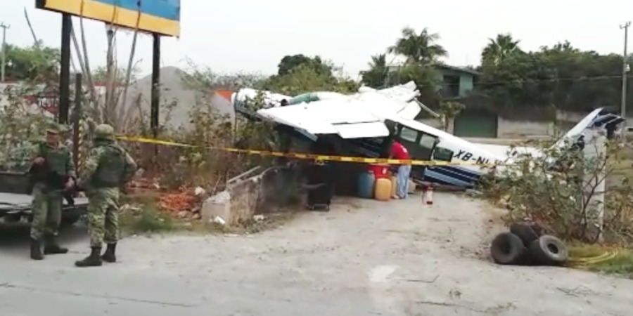 Se desploma avioneta en Puente de Ixtla