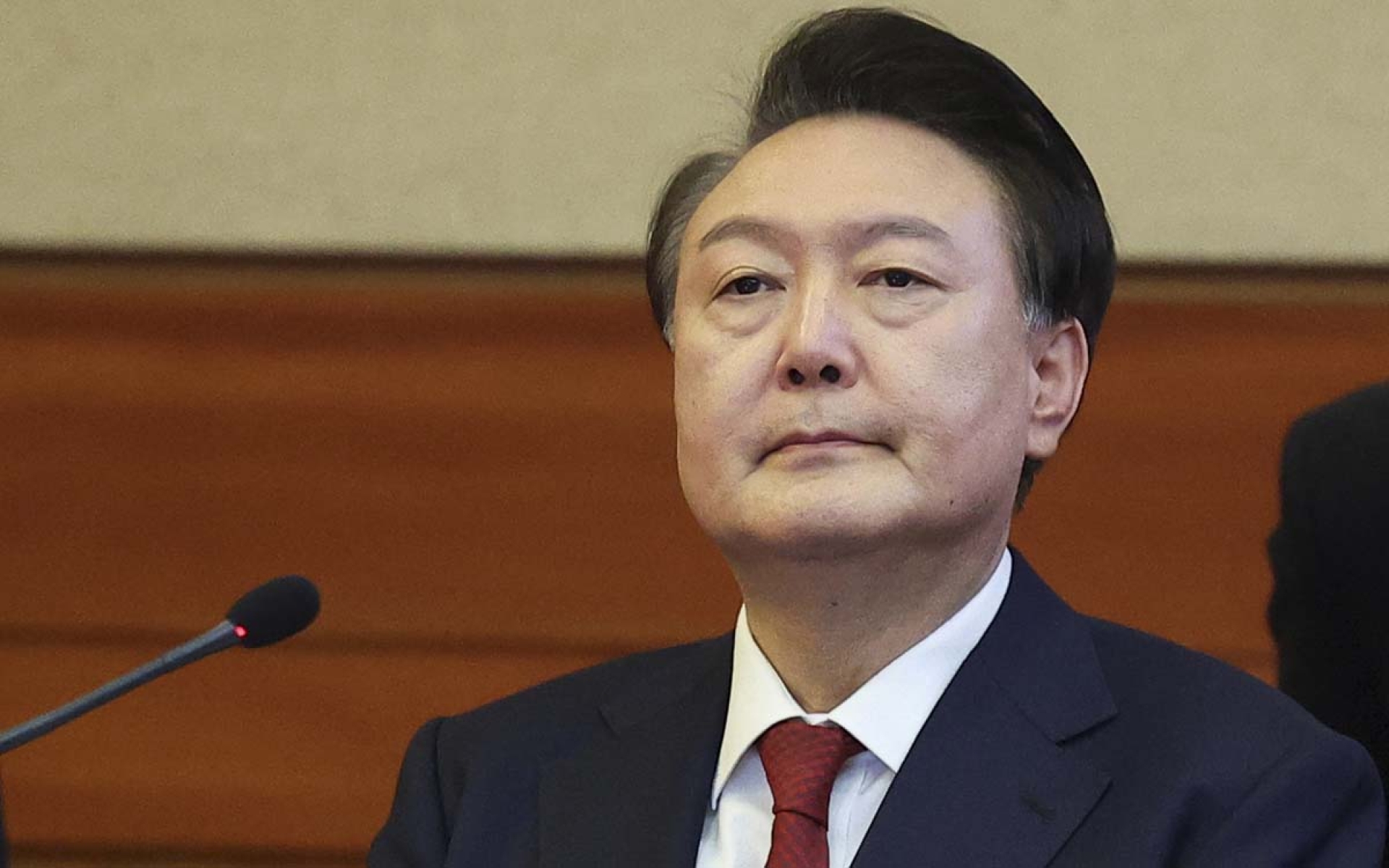 Tribunal de Corea del Sur condena a expresidente Yoon a cadena perpetua