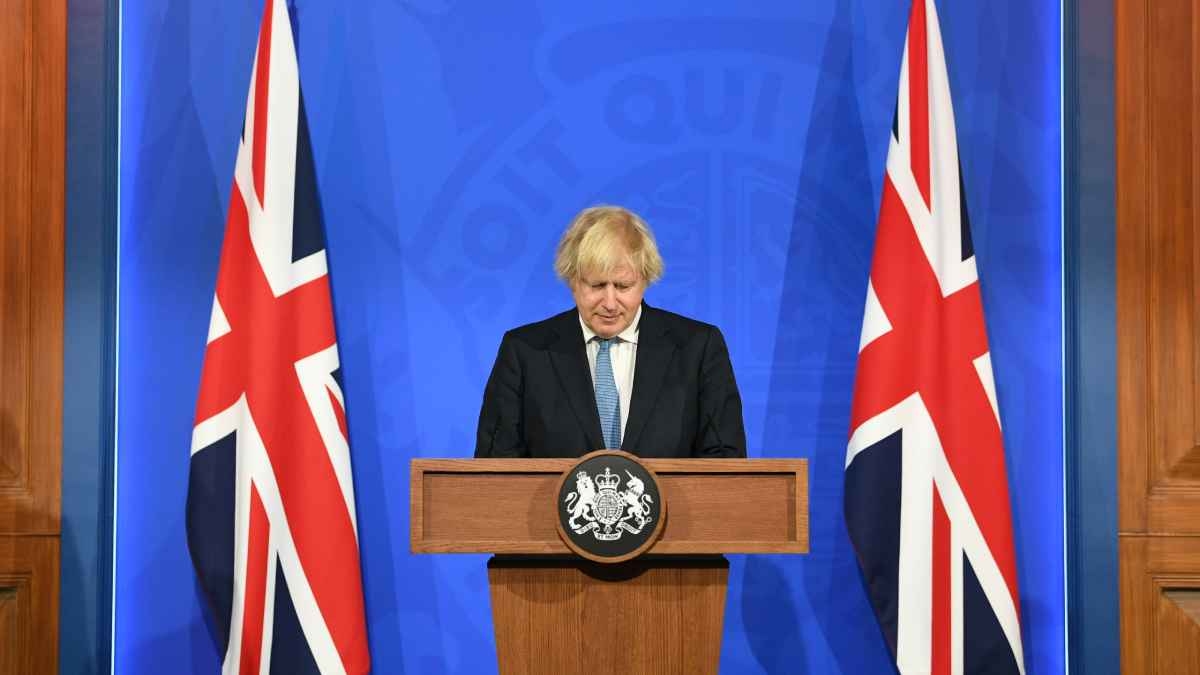 "Reino Unido inicia desconfinamiento, pero no es momento de viajar" Boris Johnson