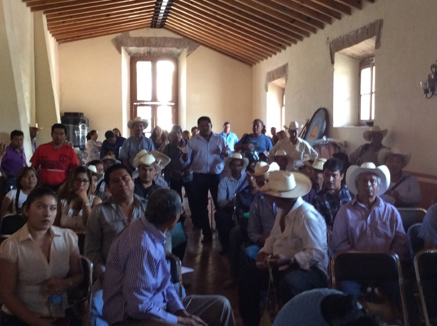 Reclaman ayudantes municipales falta de comunicación con autoridades de Tlaquiltenango
