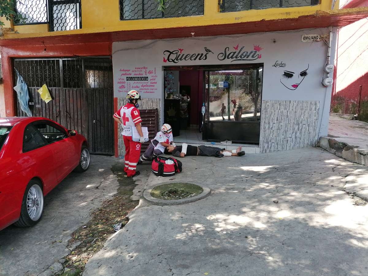 Lo atacaron a plena luz del día