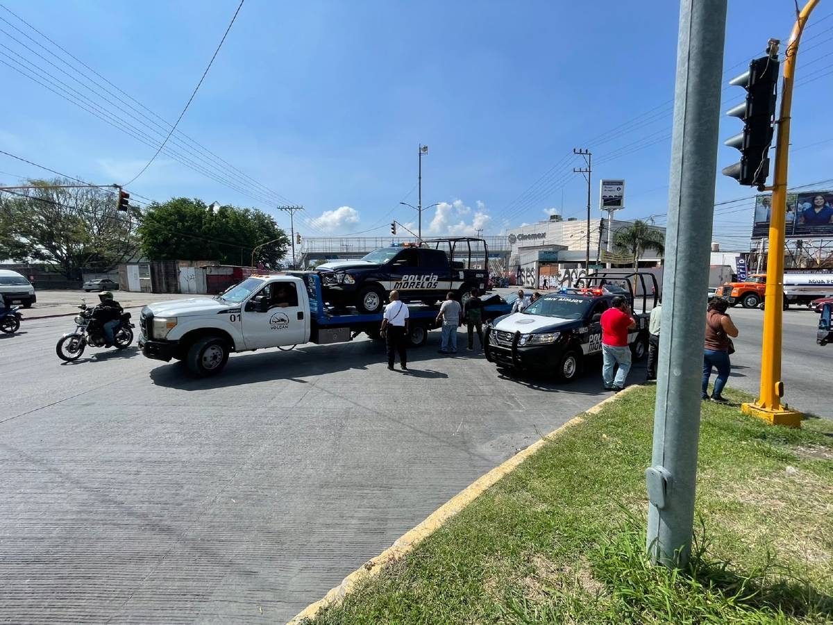 Se impacta patrulla al dirigirse a atender un auxilio