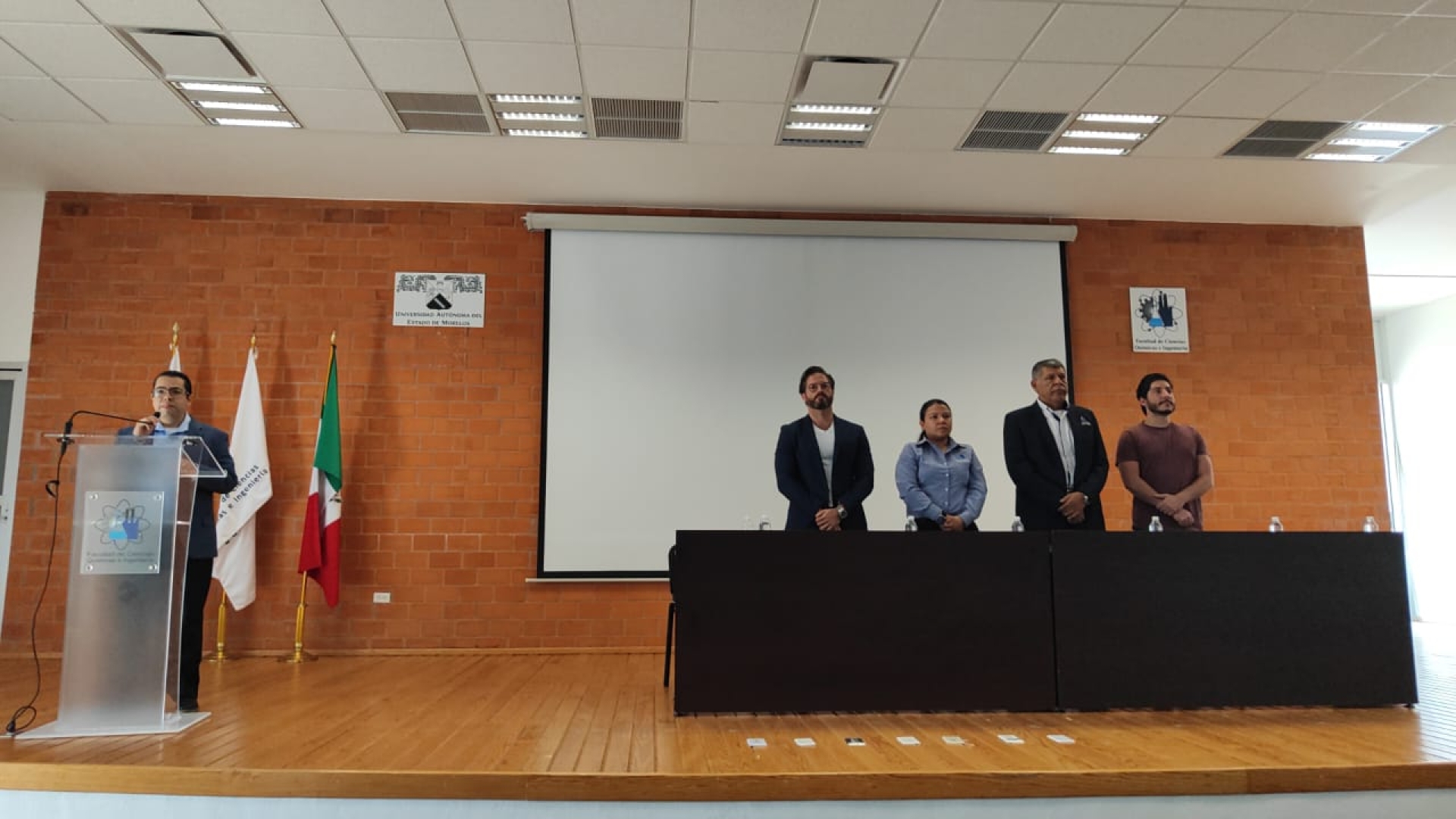 FCQeI-UAEM, sede de la conferencia 'La digitalización en los negocios globales'