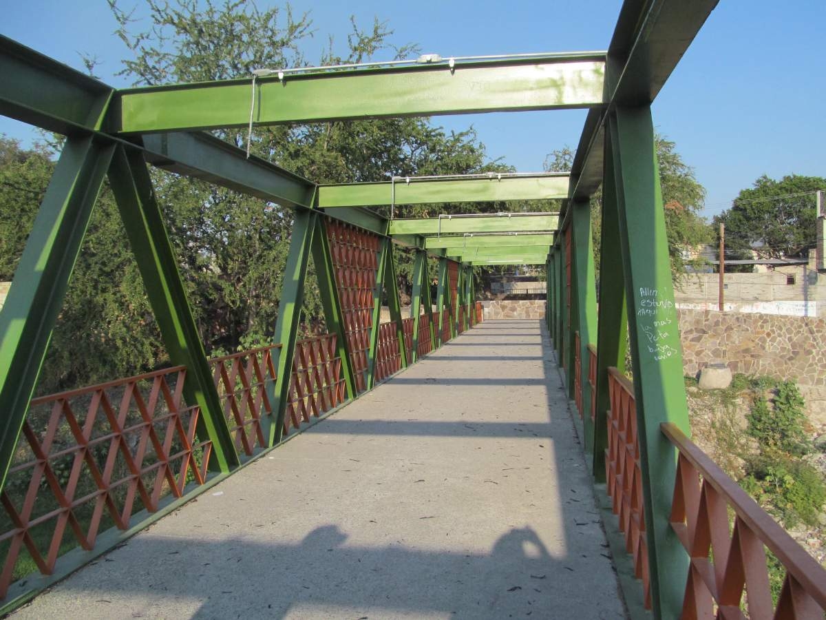 Se roban las lámparas del nuevo puente en Panchimalco