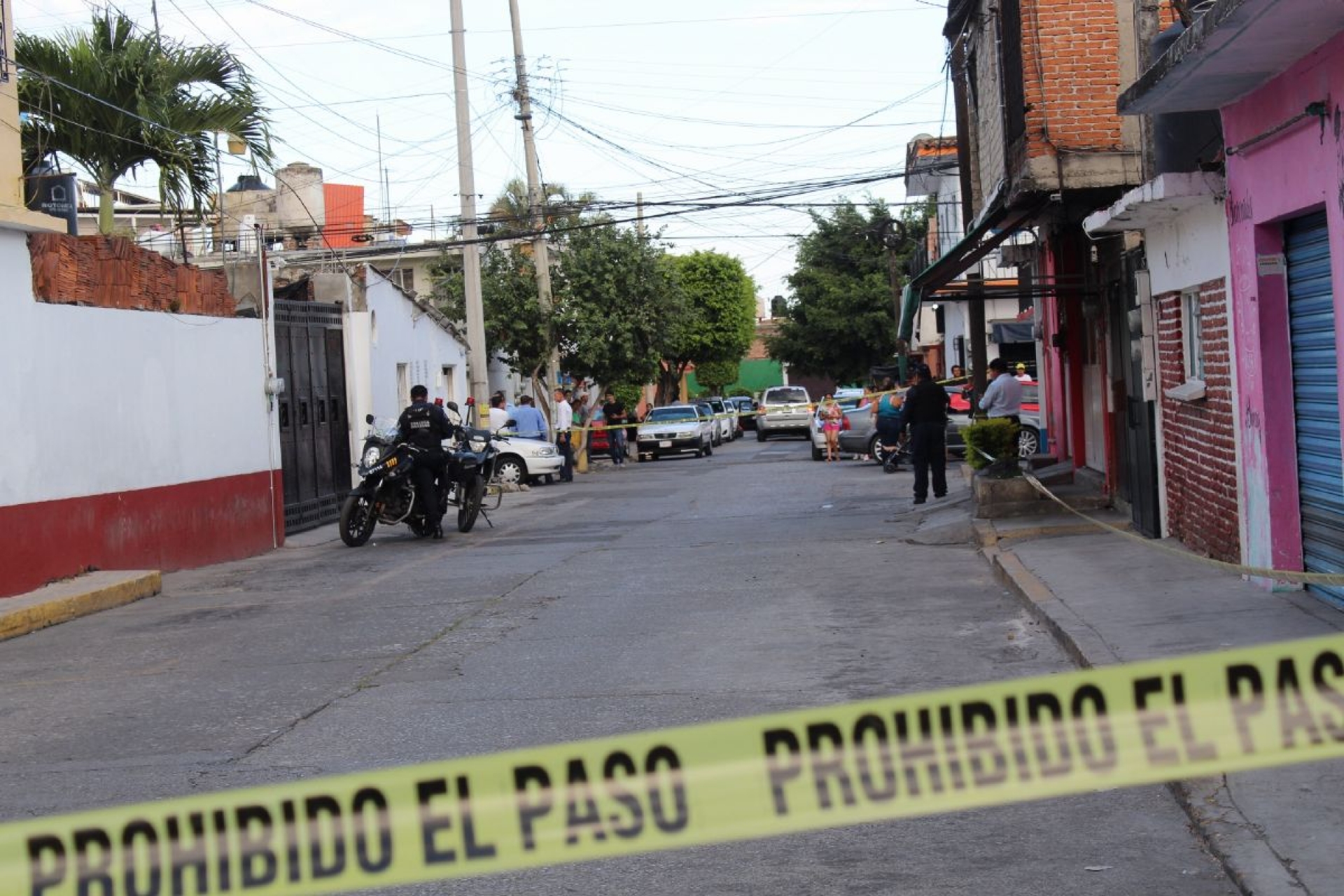 Ataque en central de radiotaxi deja dos heridos