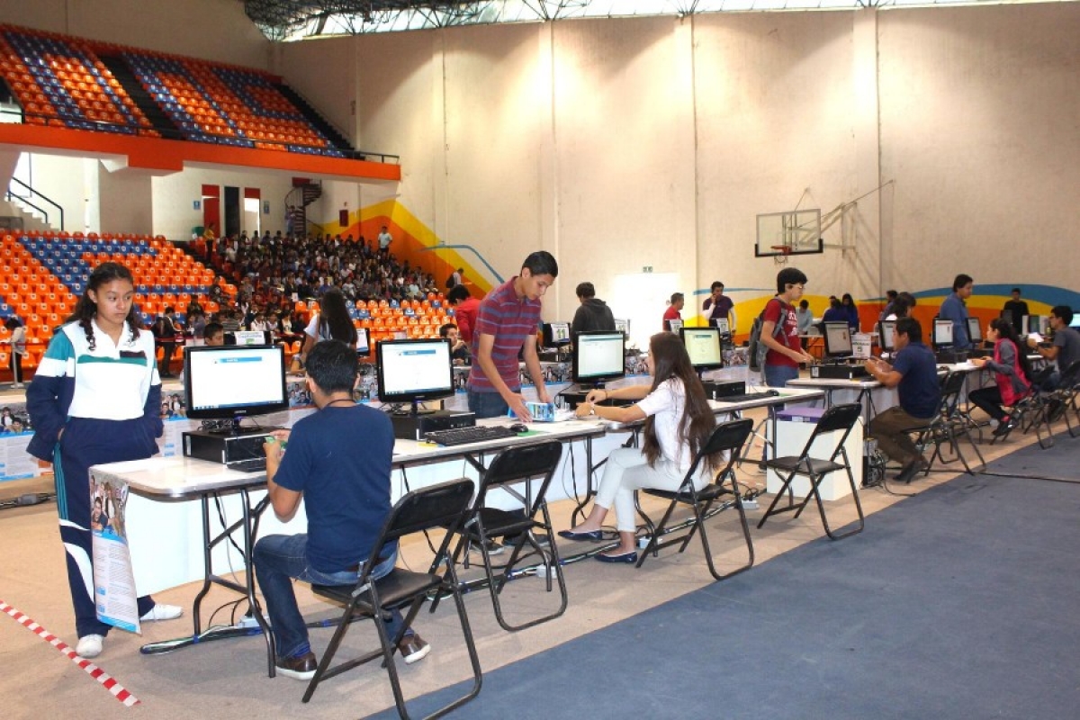 Inició canje de fichas para aspirantes a una licenciatura en la UAEM