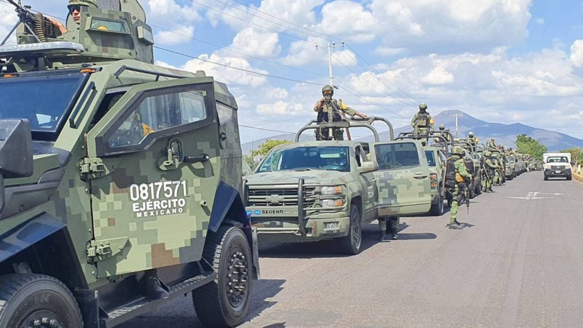 Militares controlarán seguridad de aeropuertos y carreteras en México