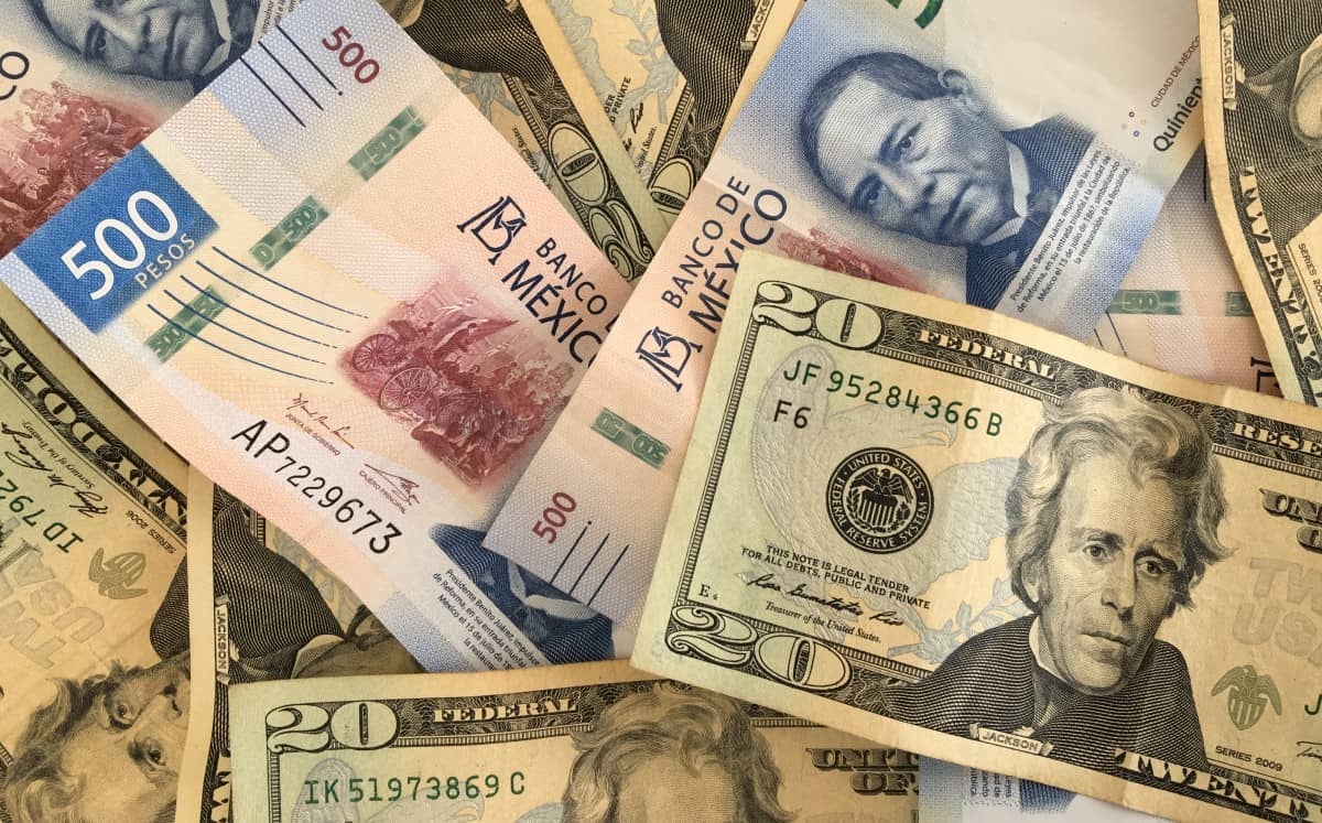 Dólar supera los 21 pesos, el nivel más débil de la moneda mexicana en ocho meses
