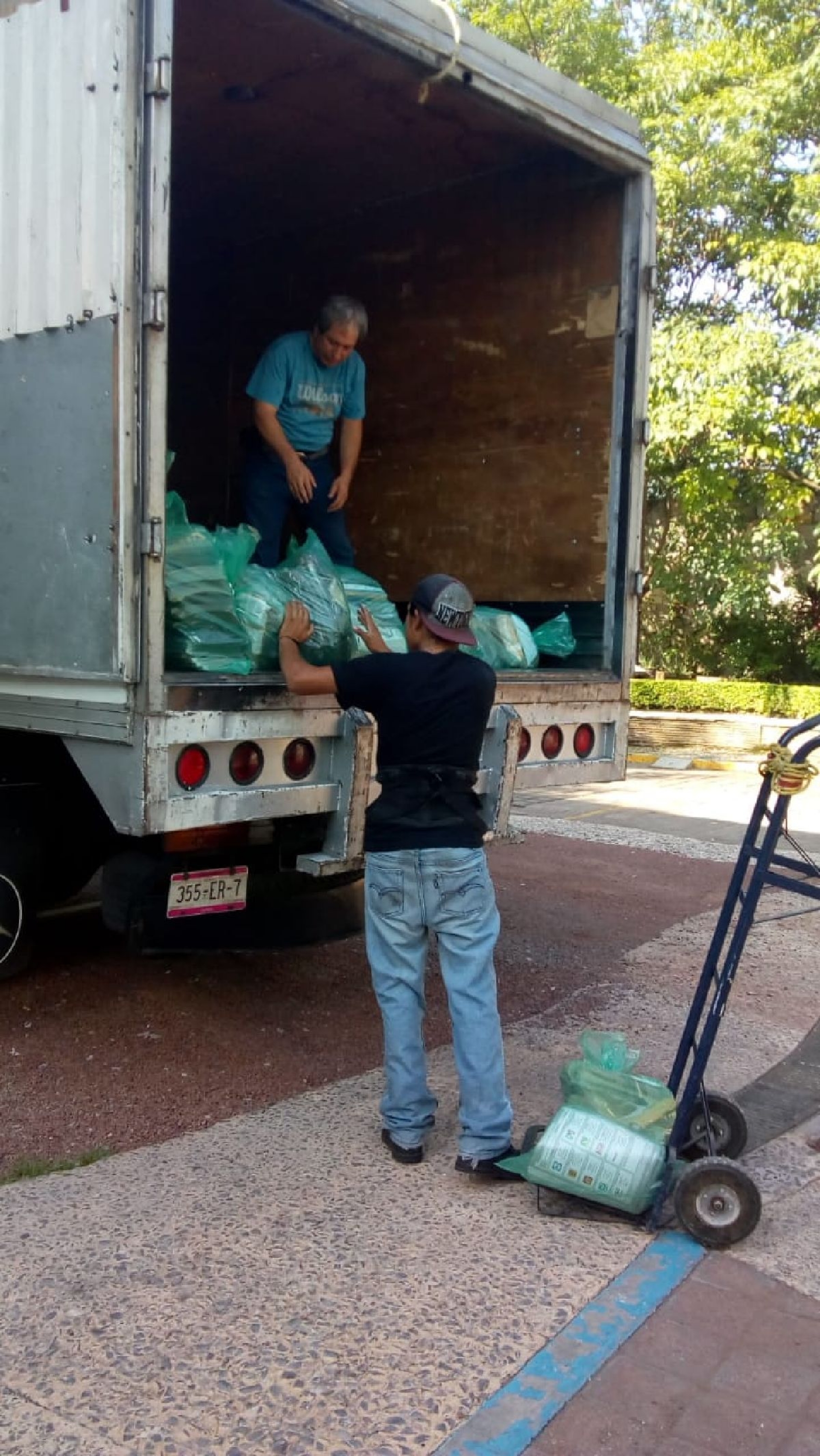 Entregan material electoral para su destrucción