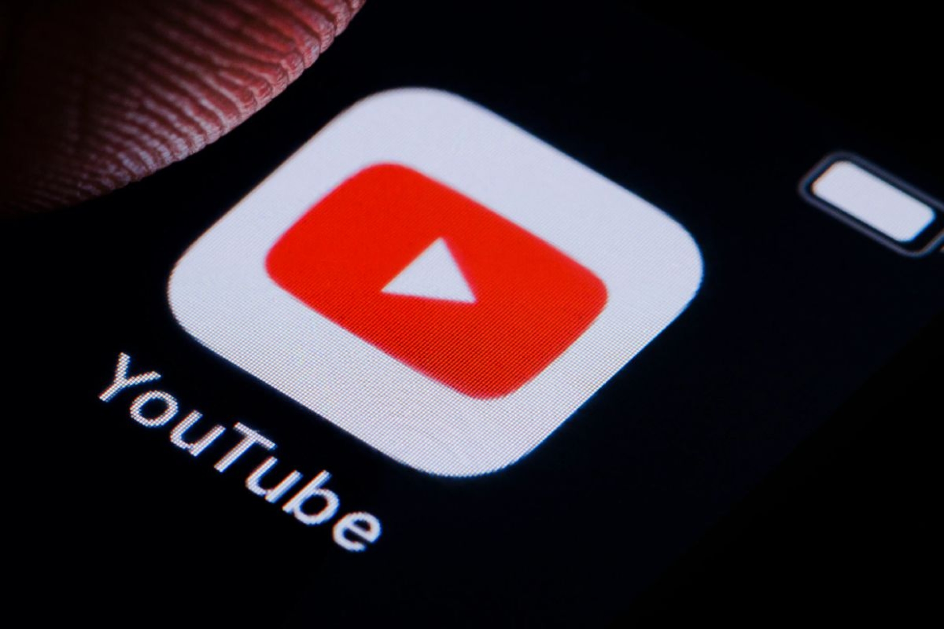 Google rechaza en juicio en EU que YouTube esté diseñado para generar adicción en menores
