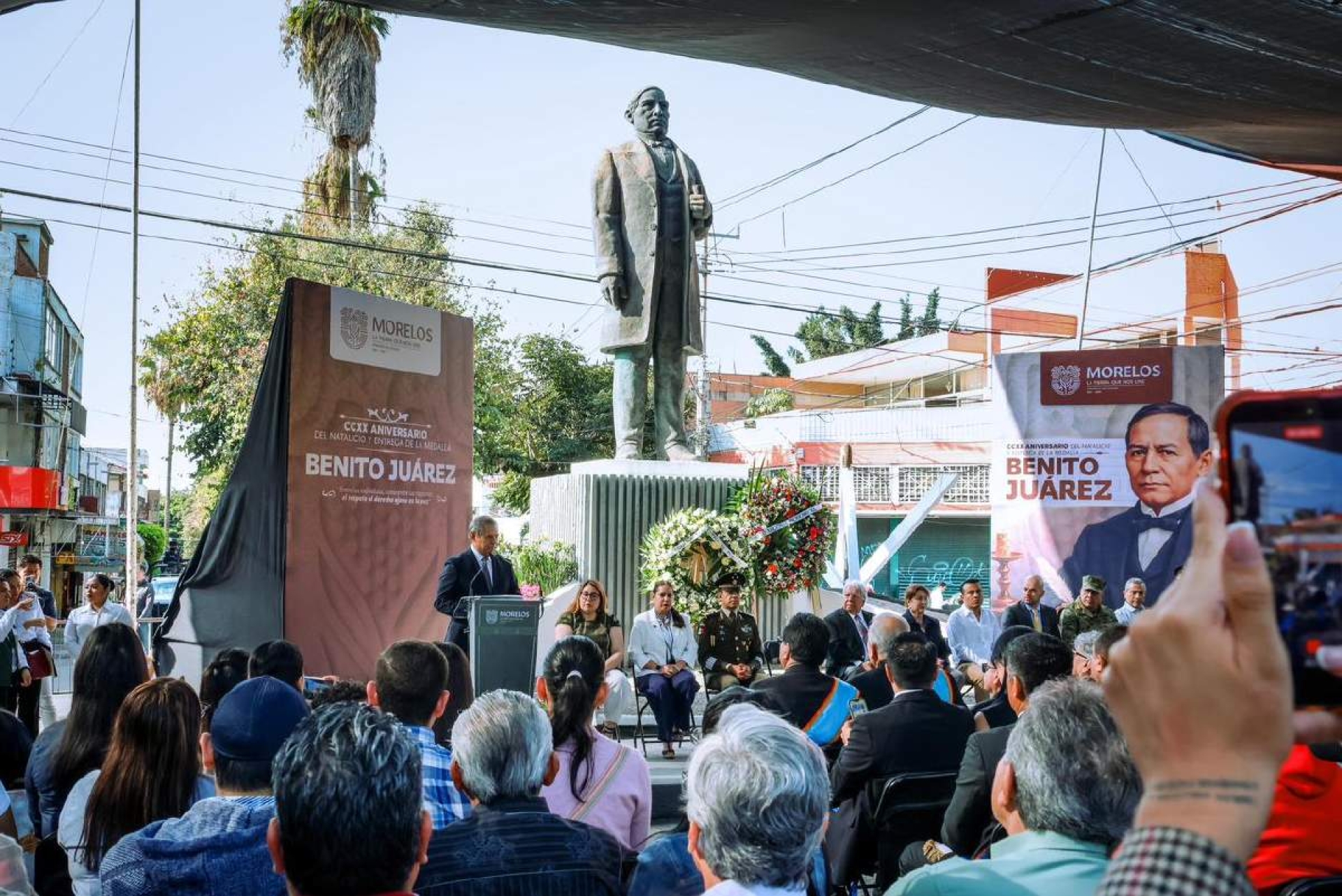 Reivindica José Luis Urióstegui legado de Benito Juárez como guía del servicio público en Cuernavaca