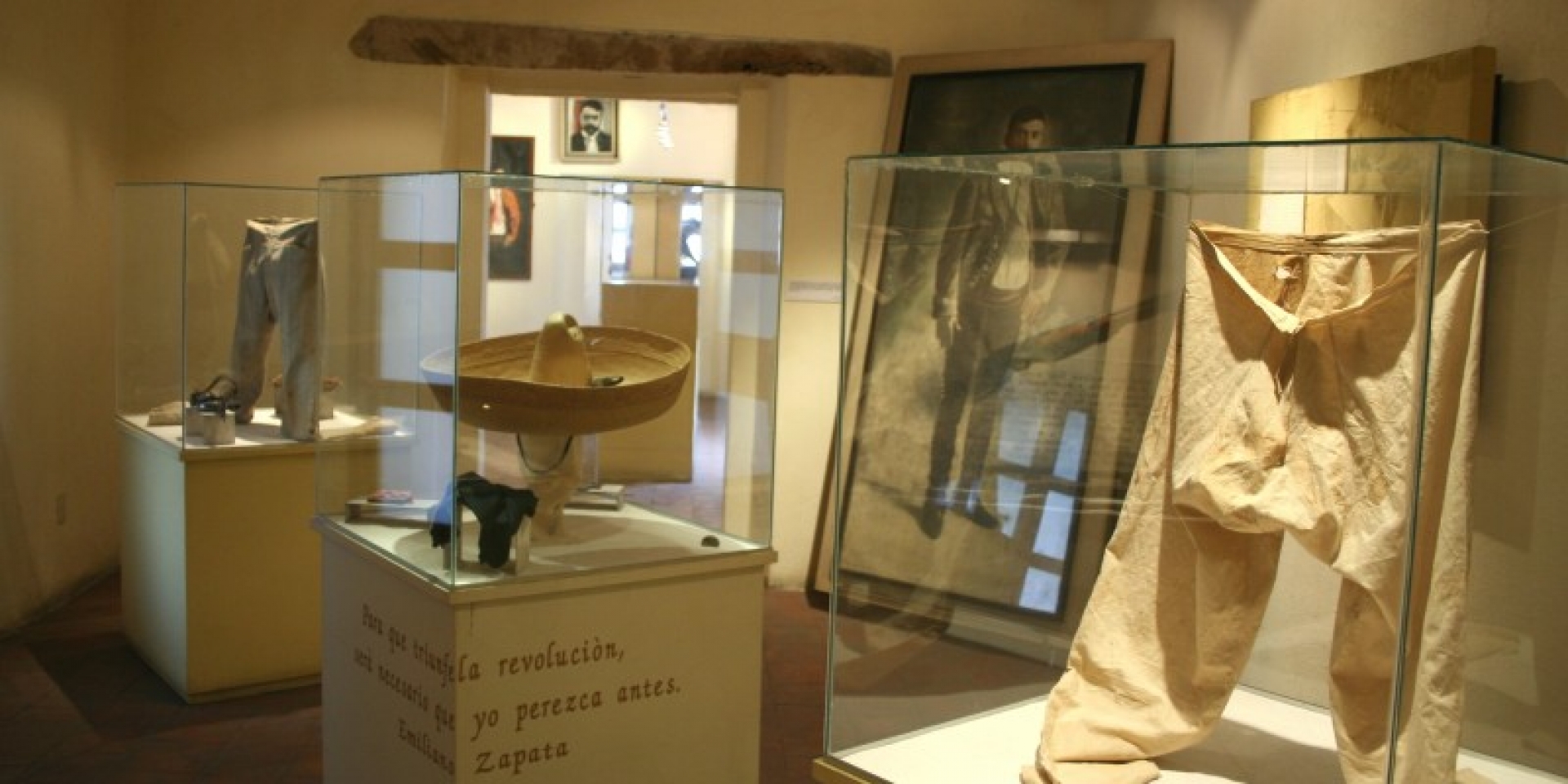 Se reabre museo de Tlaltizapán con exposición fotográfica de chinelos