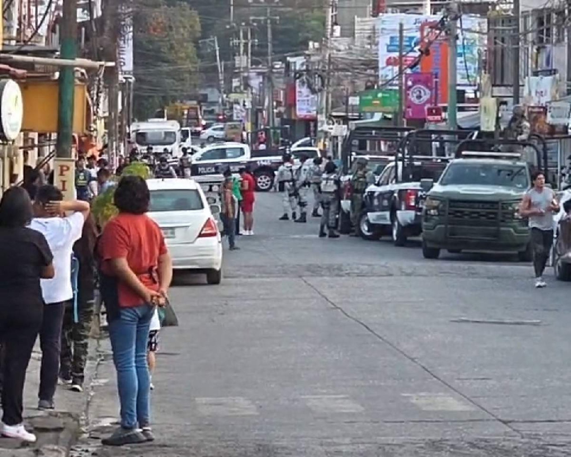 Acribillan a automovilista en Las Granjas
