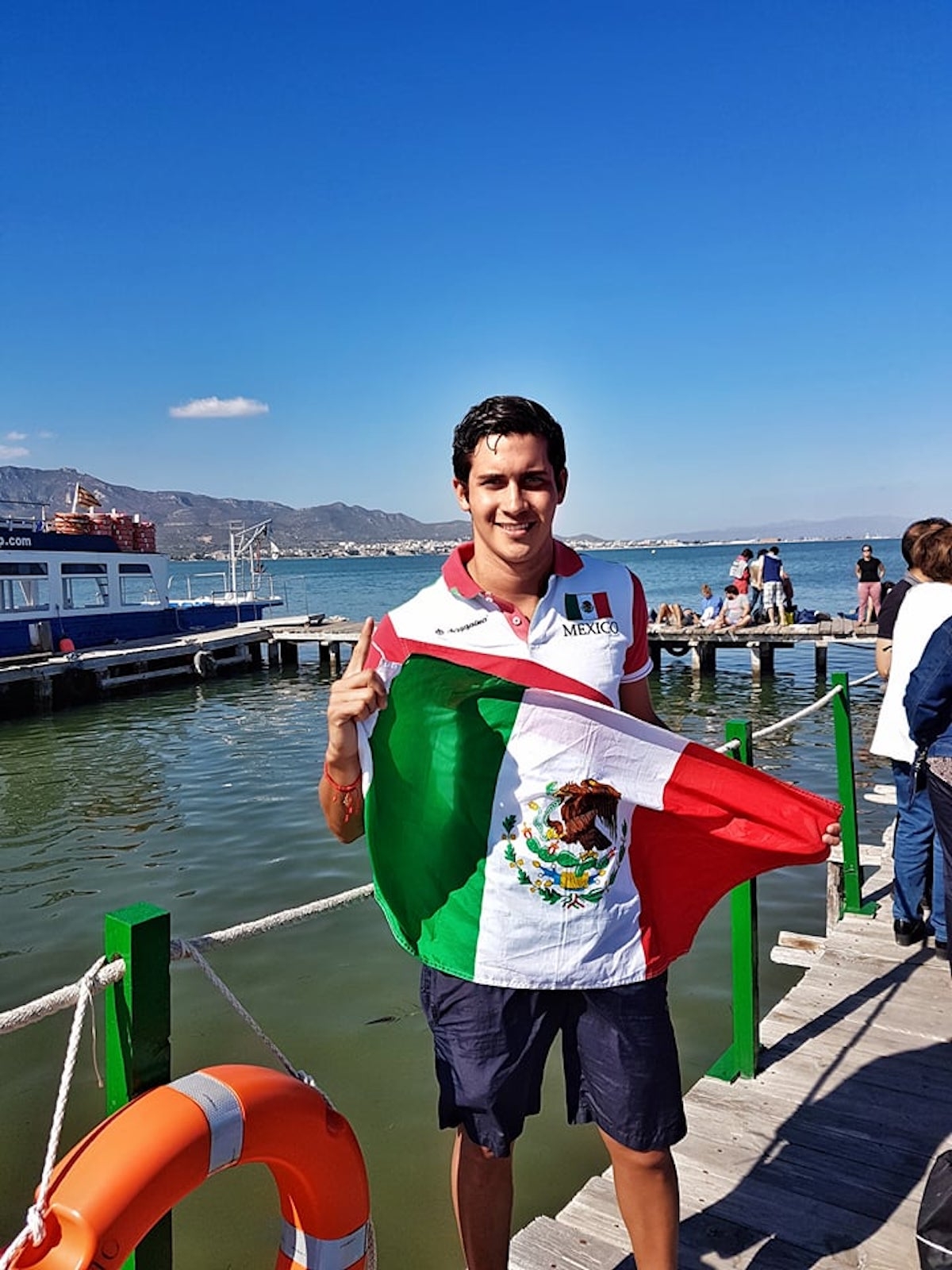 Roberto del Río levanta el título