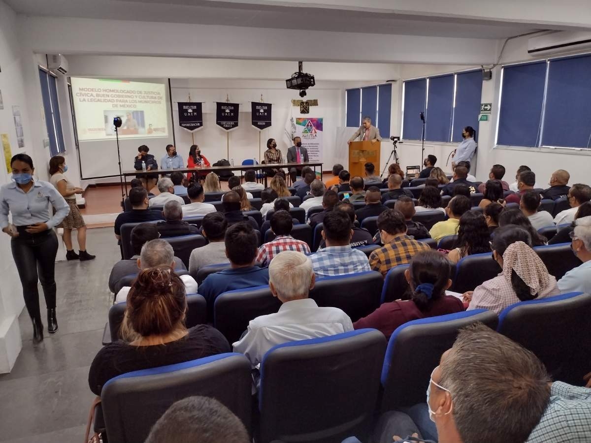 Imparten conferencia de justicia cívica en Jojutla