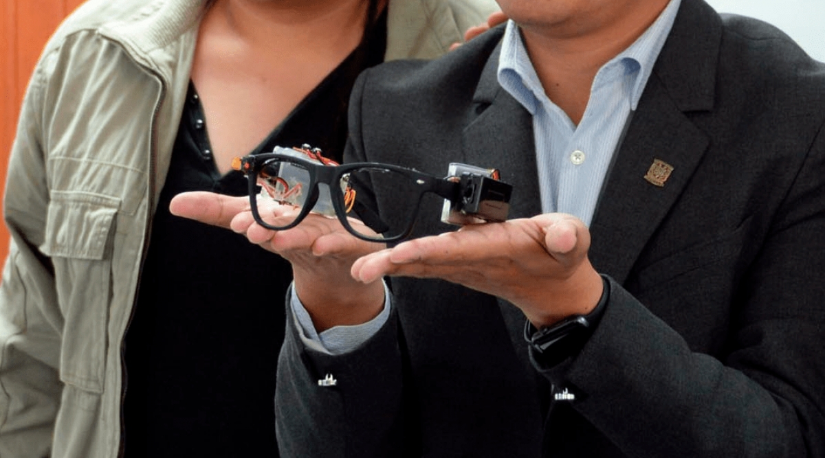 UNAM presenta sus lentes inteligentes