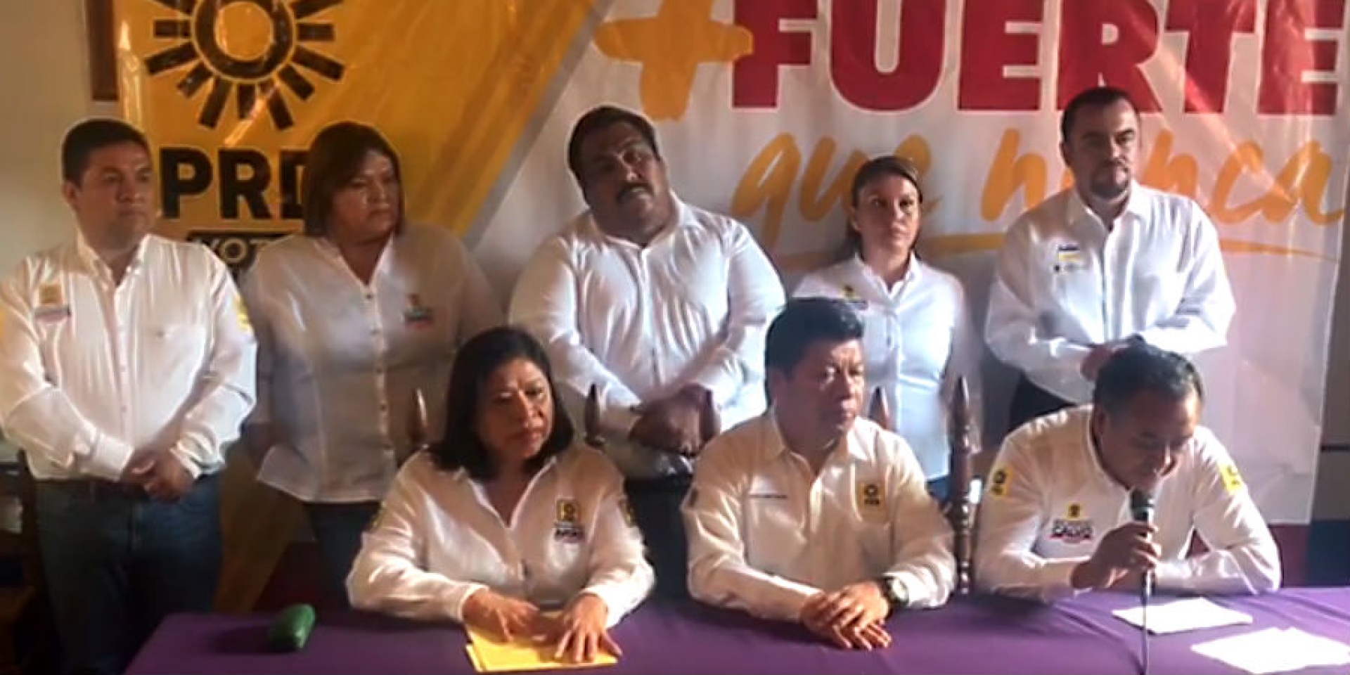 Presentan candidatos a diputados federales y senadores del PRD agenda en materia educativa