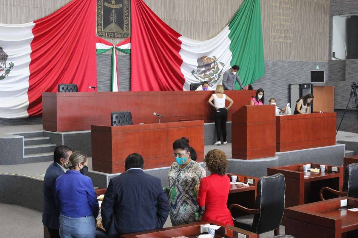 Volverán a votarse los temas aprobados con 13 votos