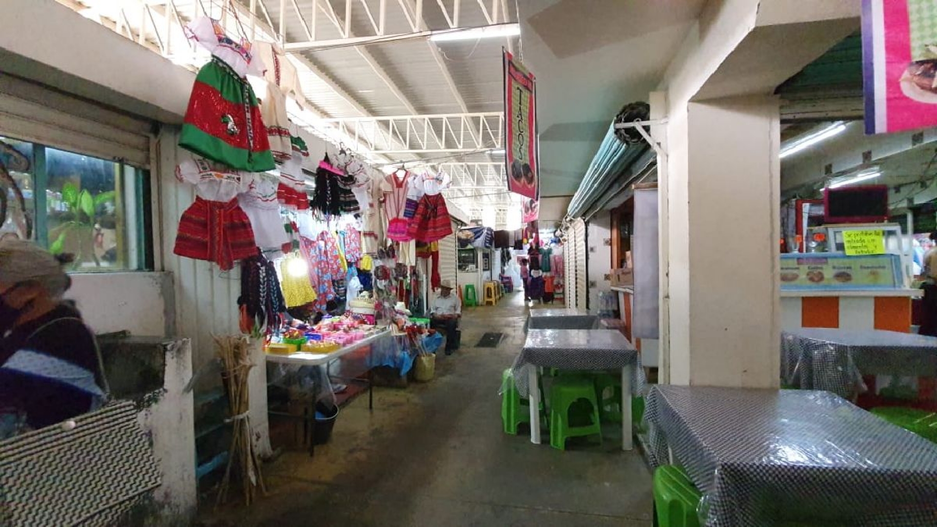 Comerciantes de Cuautla esperan instalar tianguis de muertos y navideños