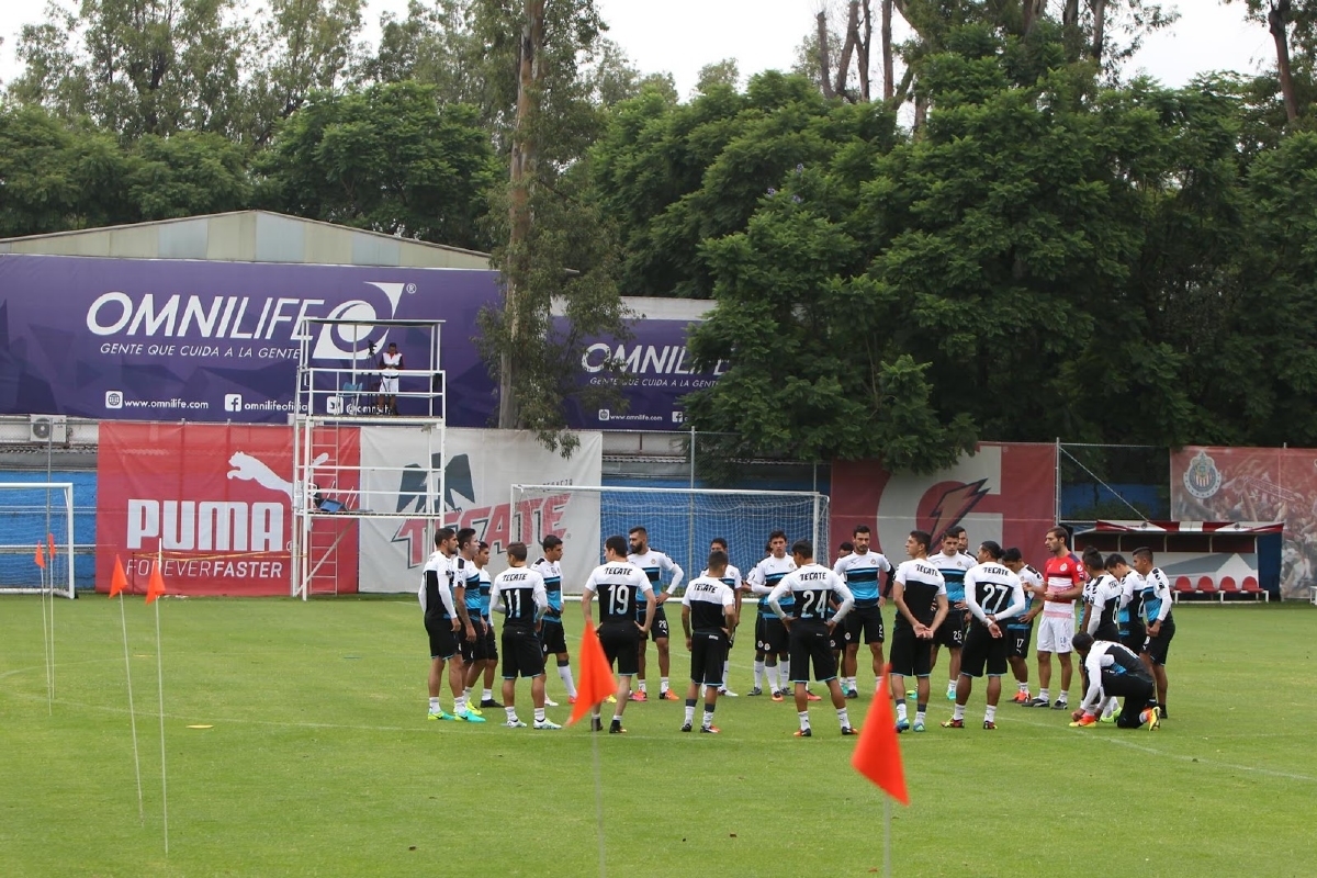Chivas regresa a entrenamientos para su debut en el Torneo Clausura 2017