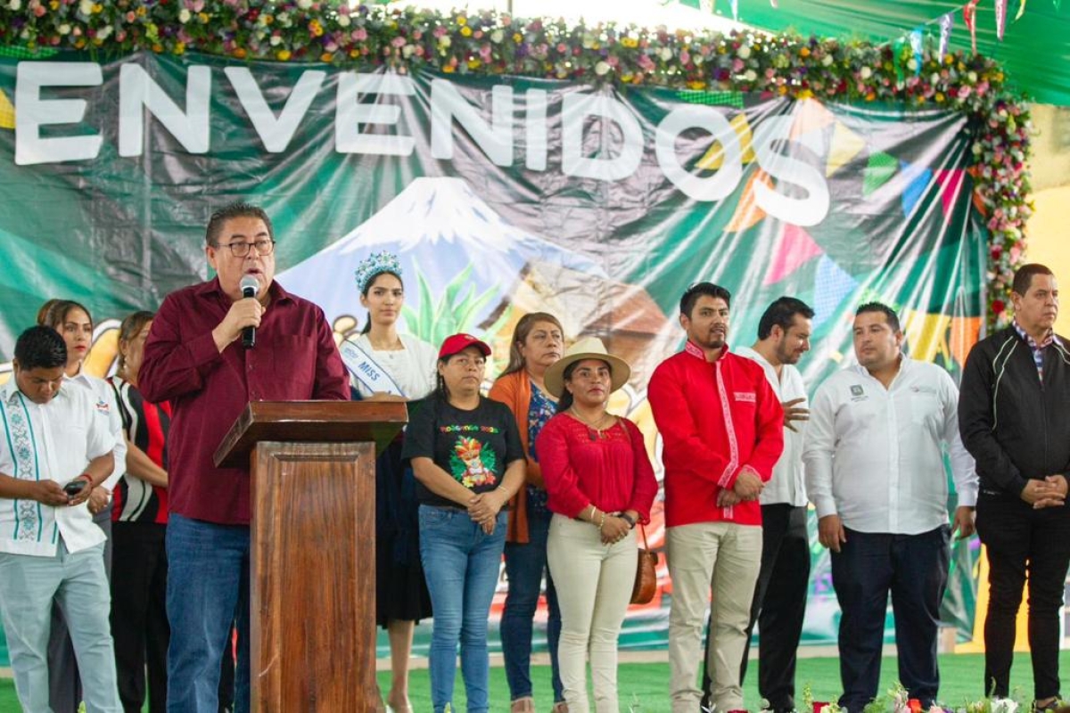 Inaugura Víctor Mercado la Feria Hueyapan 2023 'Unión y tradición'
