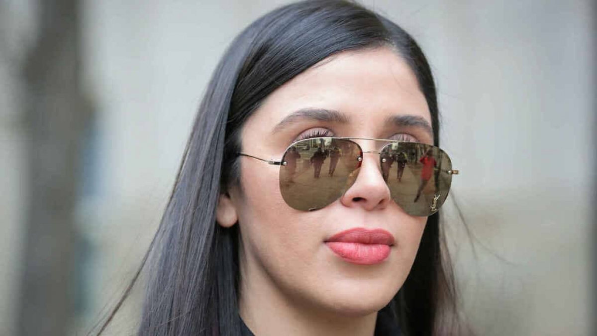 Estados Unidos desclasifica expediente de Emma Coronel; le acusa de tres delitos