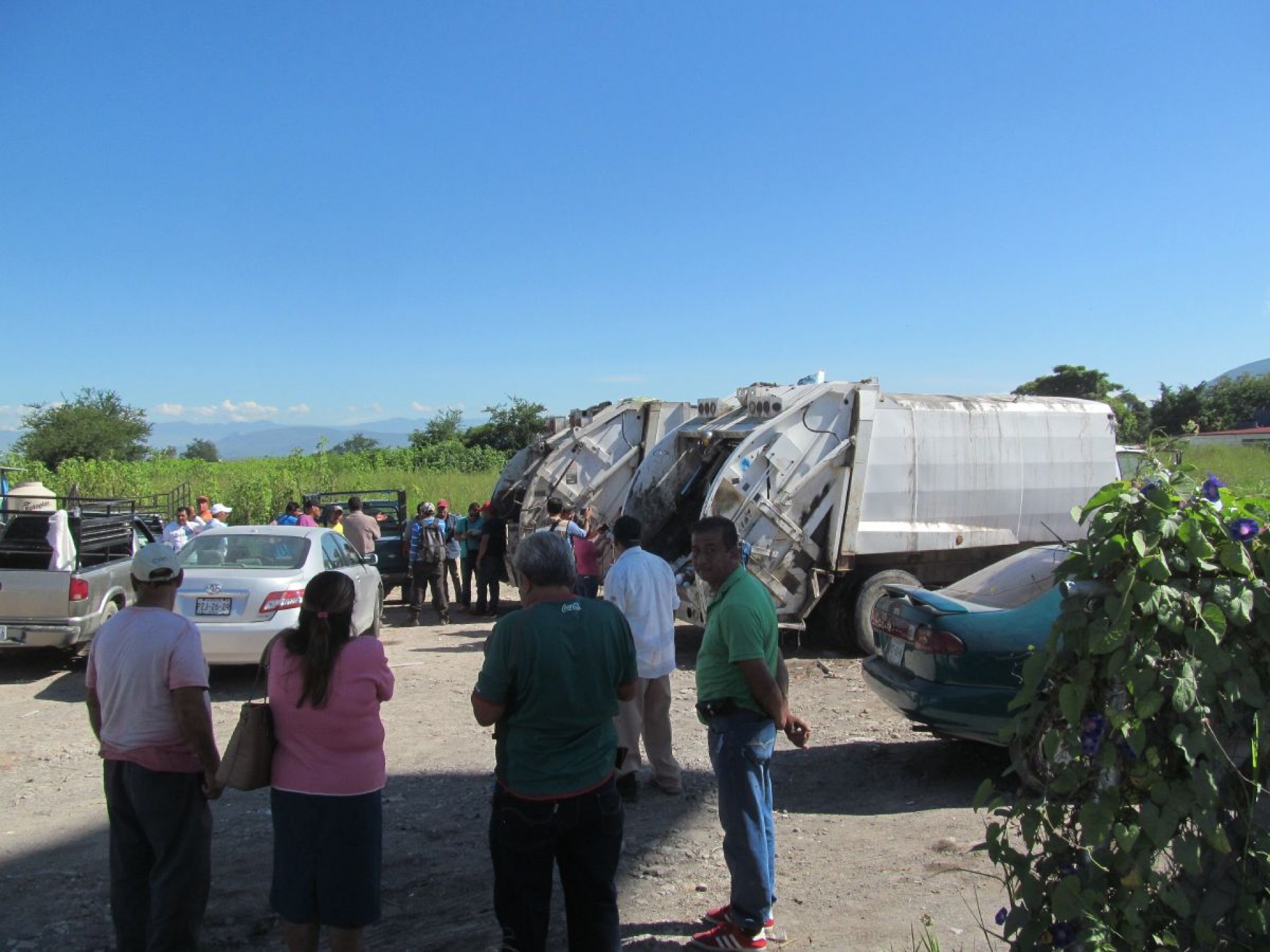 Trabajadores de limpia de Jojutla obligan al gobierno a dar mantenimiento a los camiones