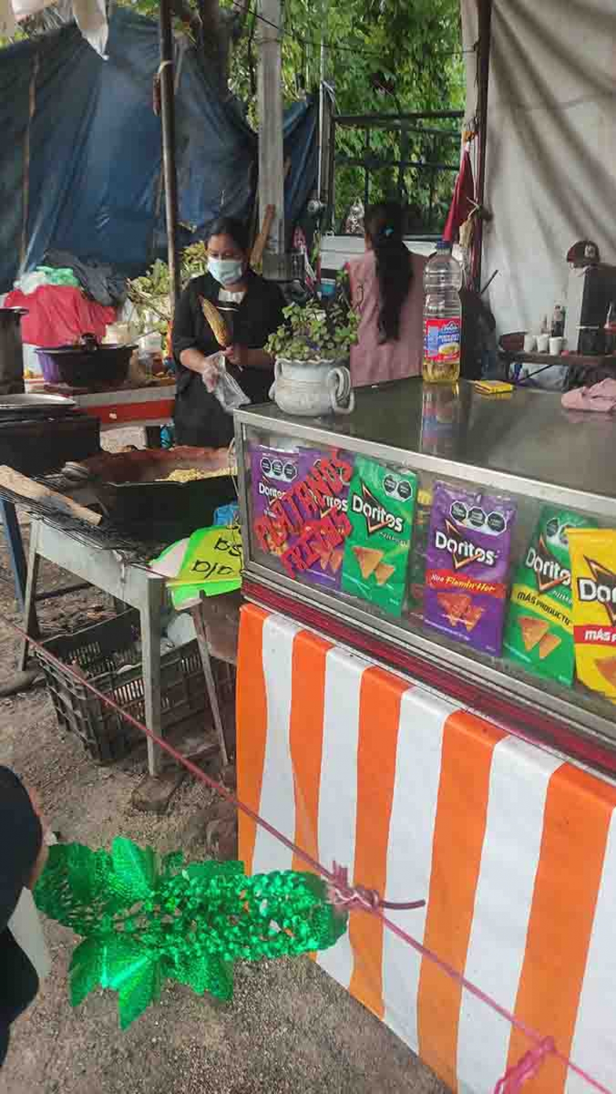 Con el turismo vende más elotes