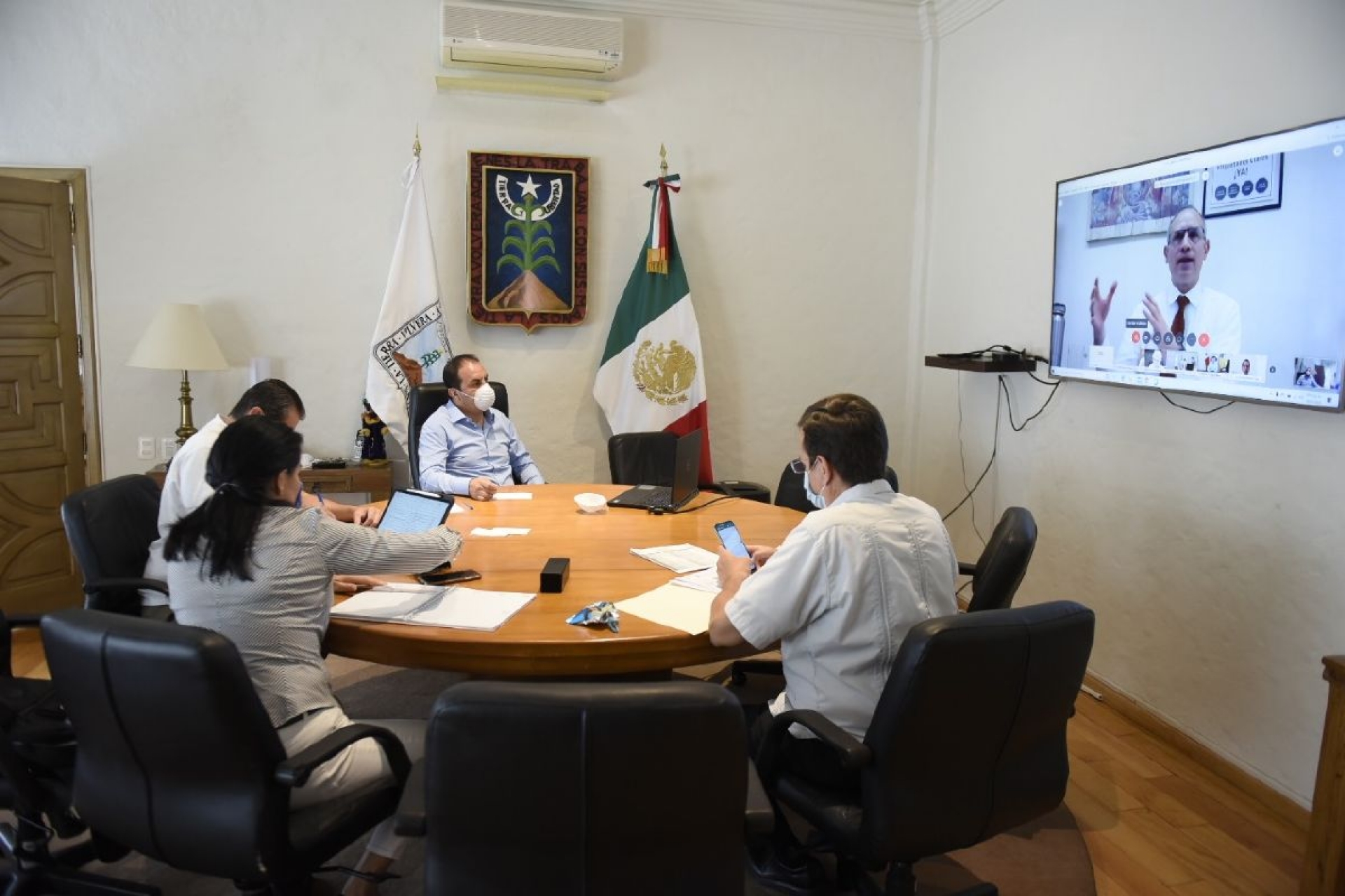 Analizan estrategias para reactivar la economía en la entidad