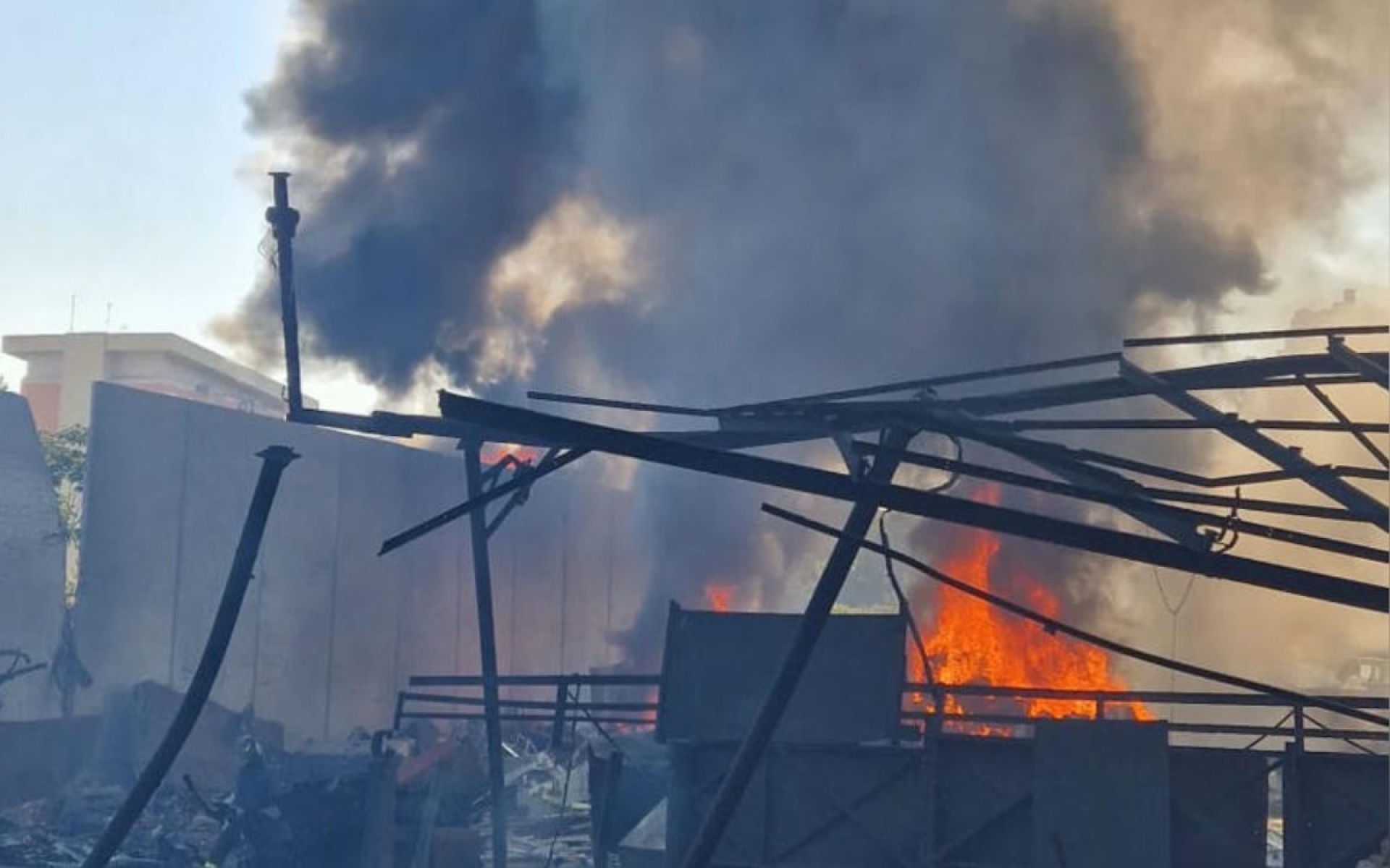 Violenta explosión en gasolinera de Roma deja 45 heridos