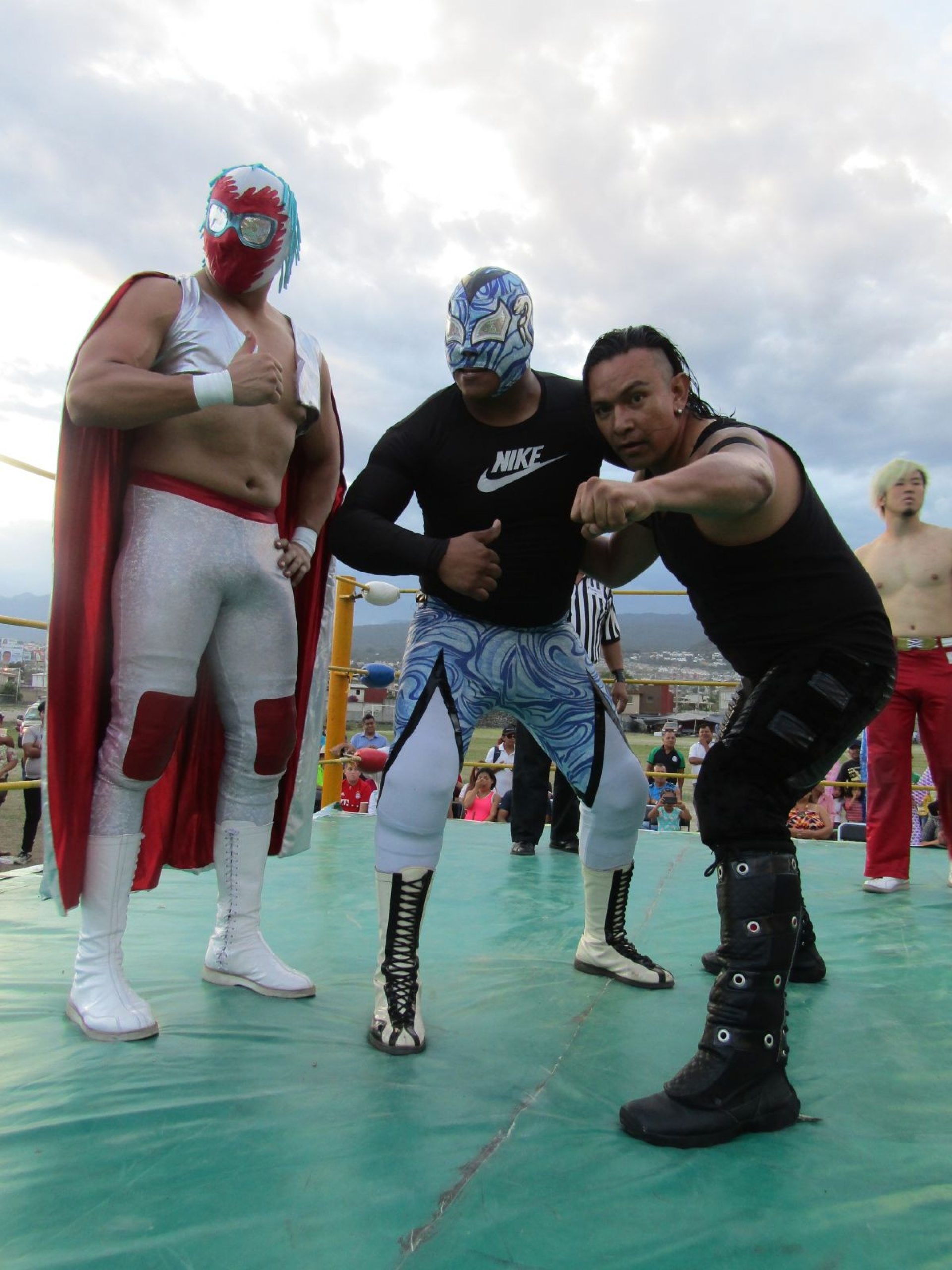 Canelo Casas, Rey Cobra y Súper Cuerna brillan en función de lucha libre en la Barona