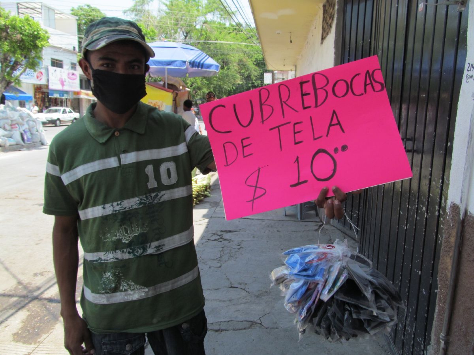 Vendedores ambulantes de Jojutla se adaptan a las necesidades