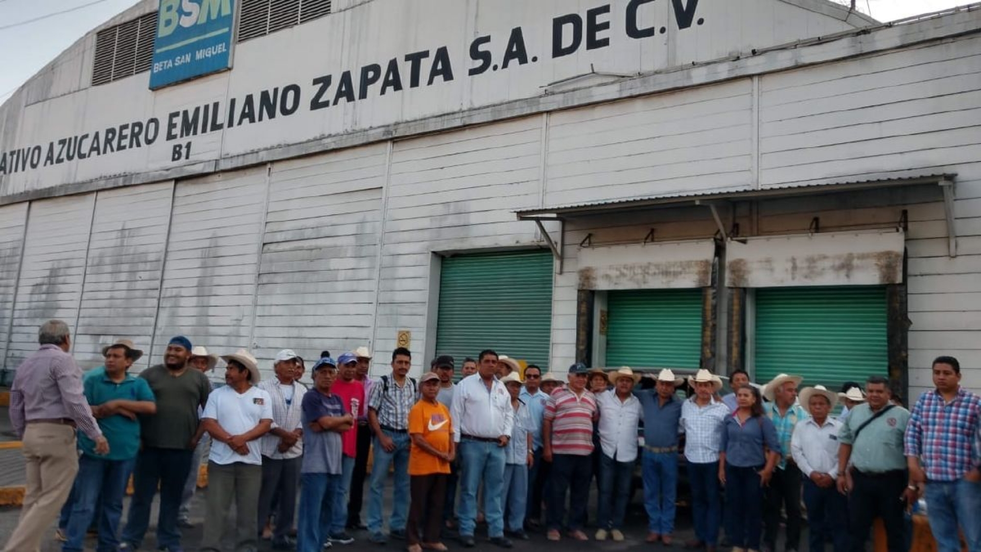 Productores de caña toman las bodegas del IEZ
